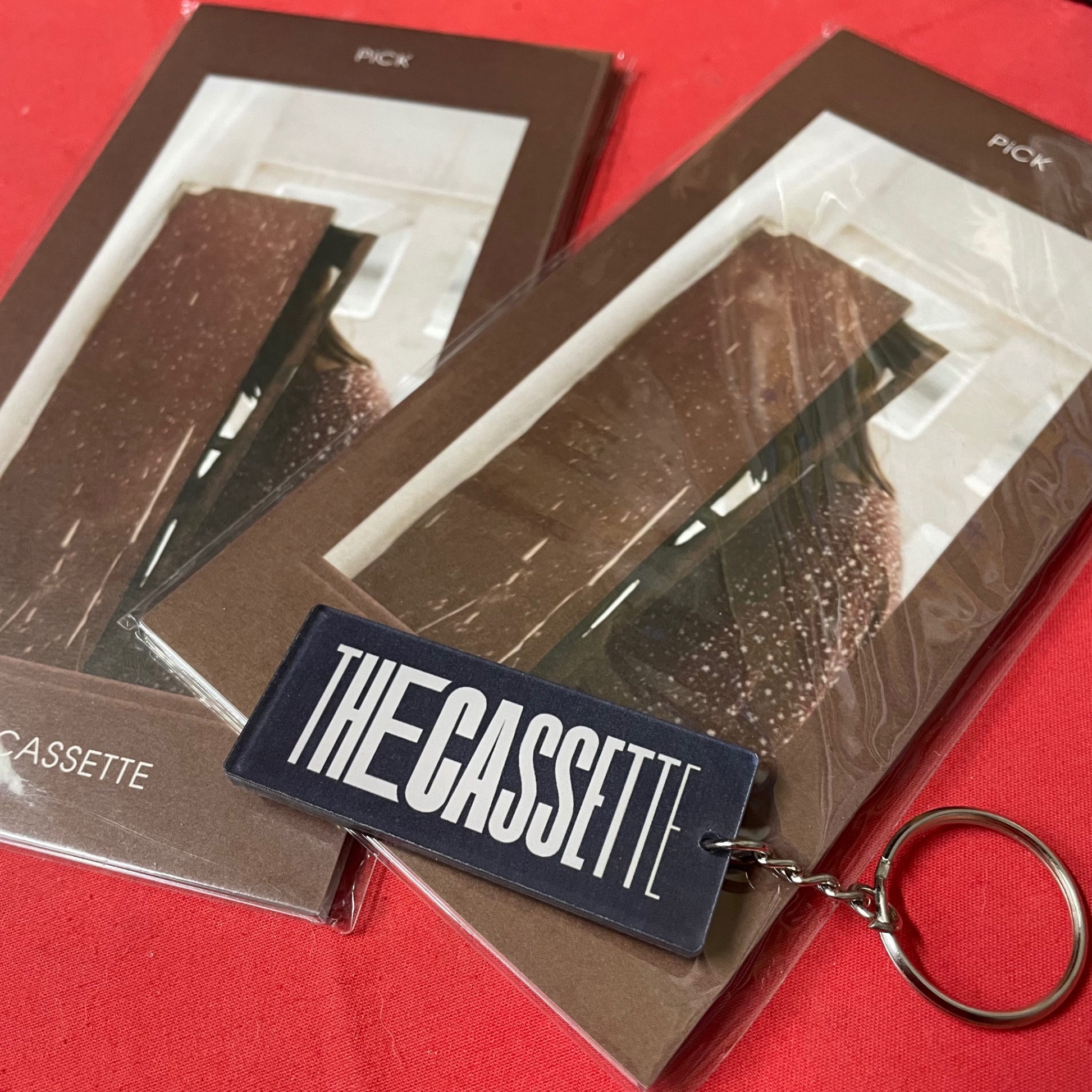 EP PiCK và Móc khoá The Cassette