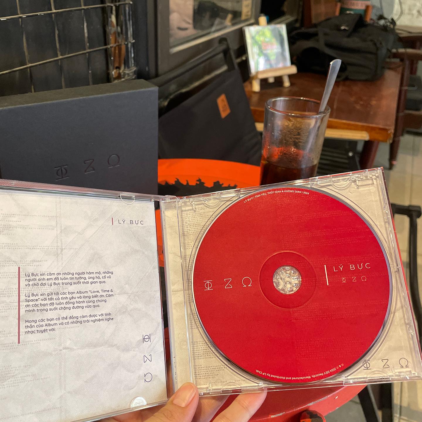 Album Tình Yêu, Không Gian & Thời Gian - Lý Bực