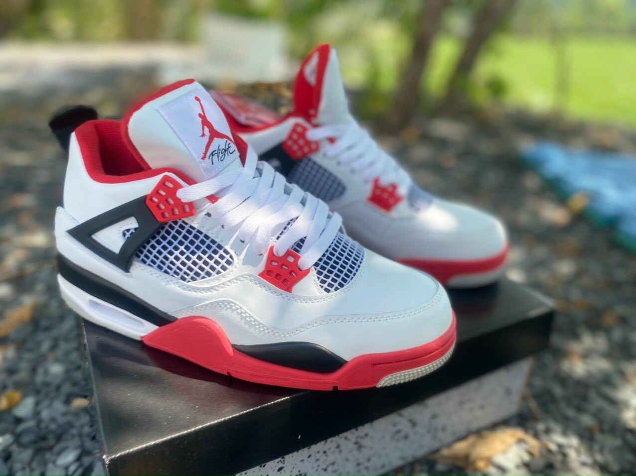 Giày Jordan 4 Retro White Fire Red (ORDER)