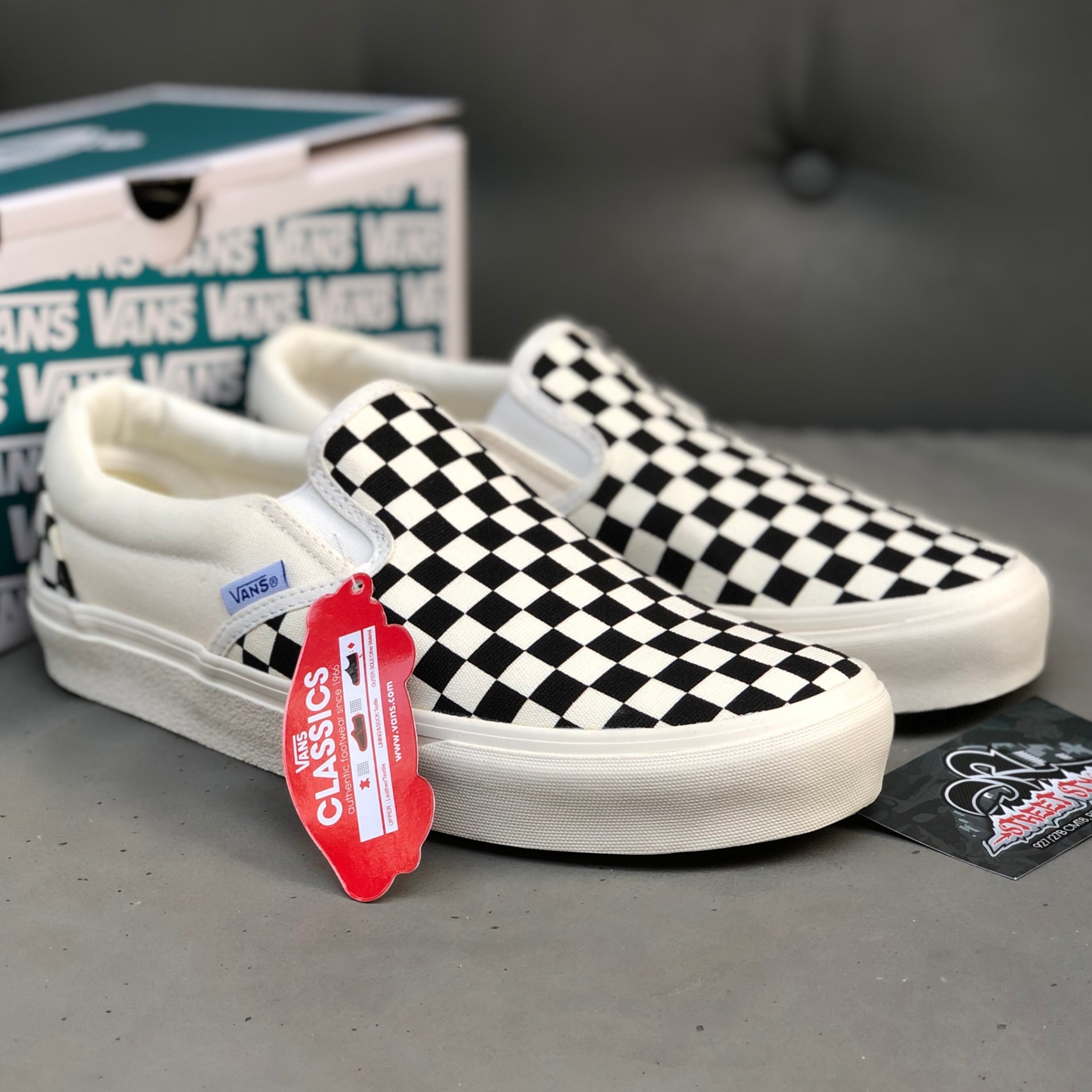 Giày Vans Old Skool Vans Slip On Og Checkerboard Mens Black Cream