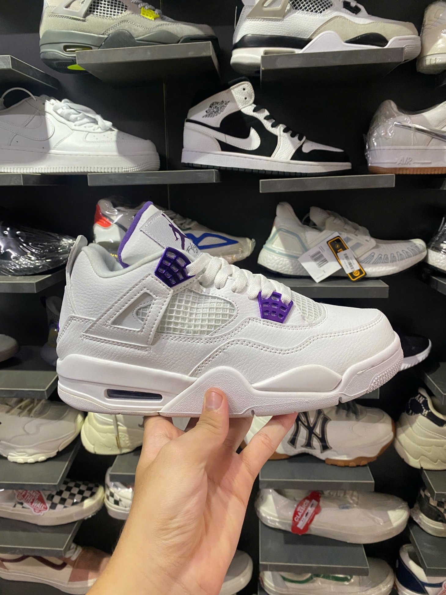 THANH LÝ JORDAN 4 WHITE PURPLE size 41 (HÀNG BOOM)