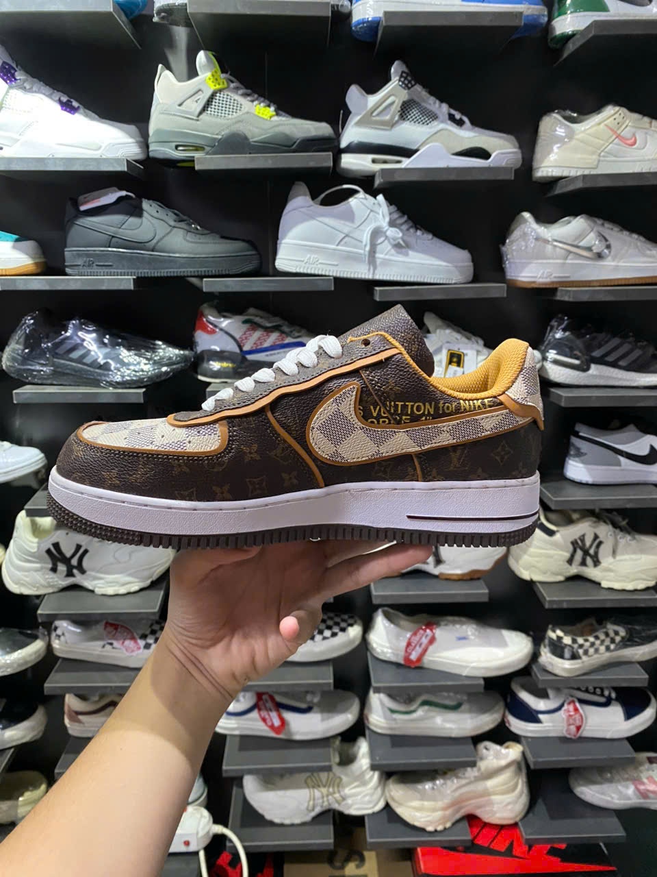 THANH LÝ AIR FORCE 1 LV size 41.5 (HÀNG BOOM)