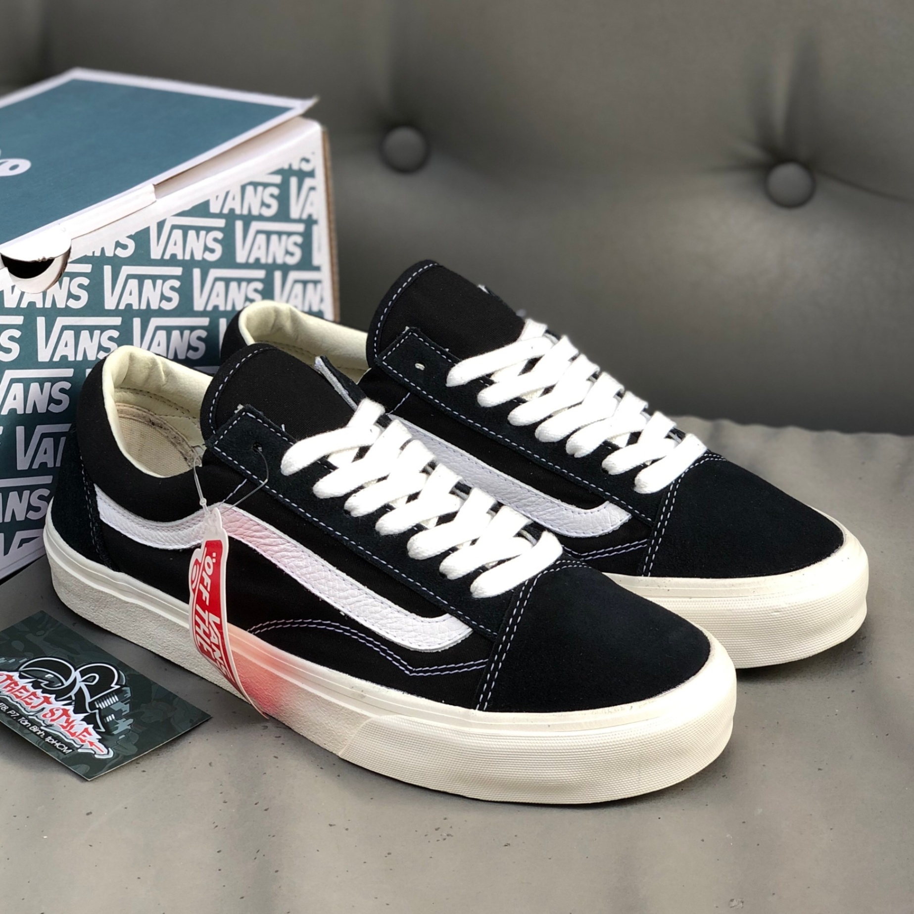 THANH LÝ Giày Vans Old Skool Black White