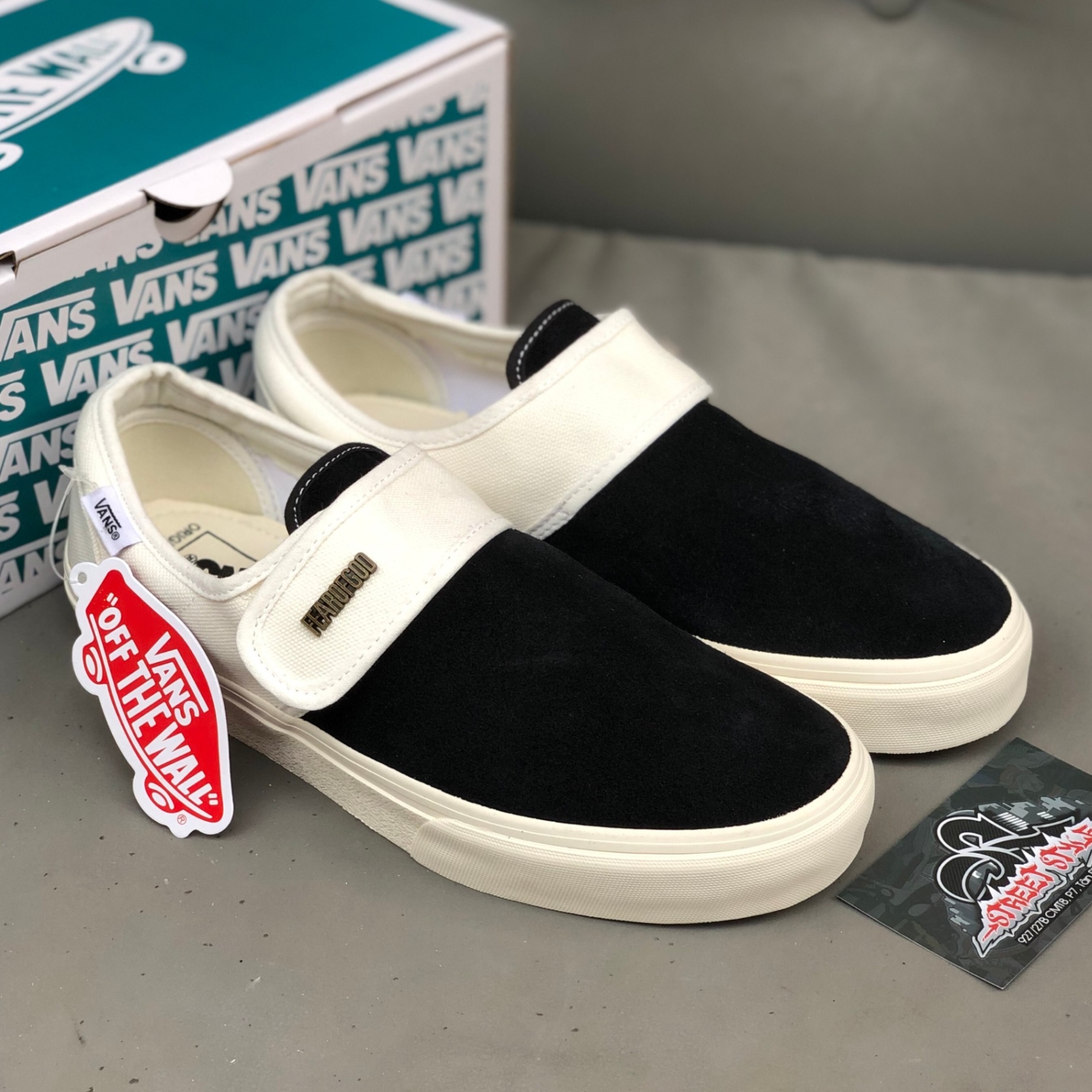 THANH LÝ Giày Vans Dán Black White