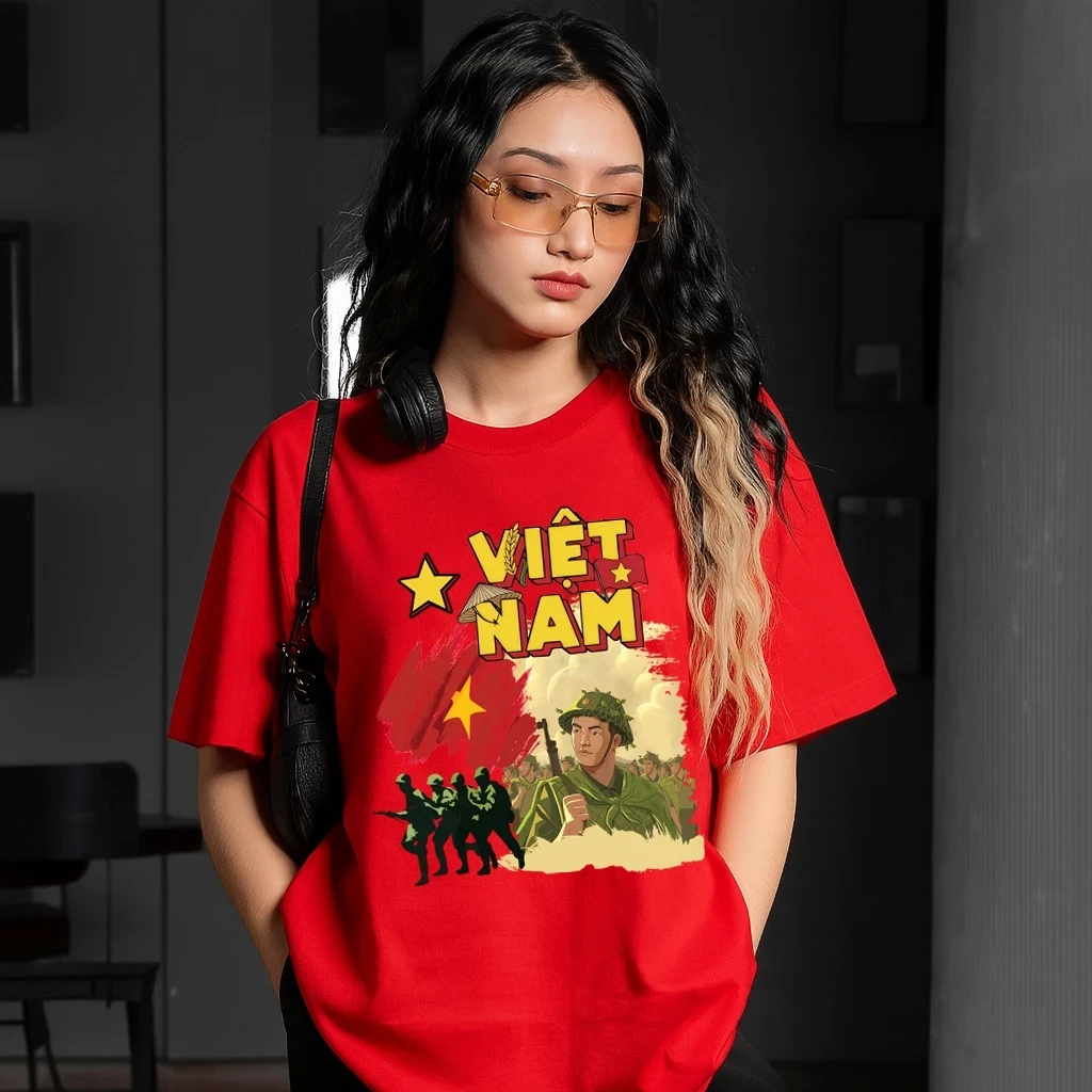 Áo Thun Đỏ In Hình Bộ Đội Việt Nam Phong Cách Vintage Cổ Động, Form Rộng, 100% Cotton. Xfire Vietnam