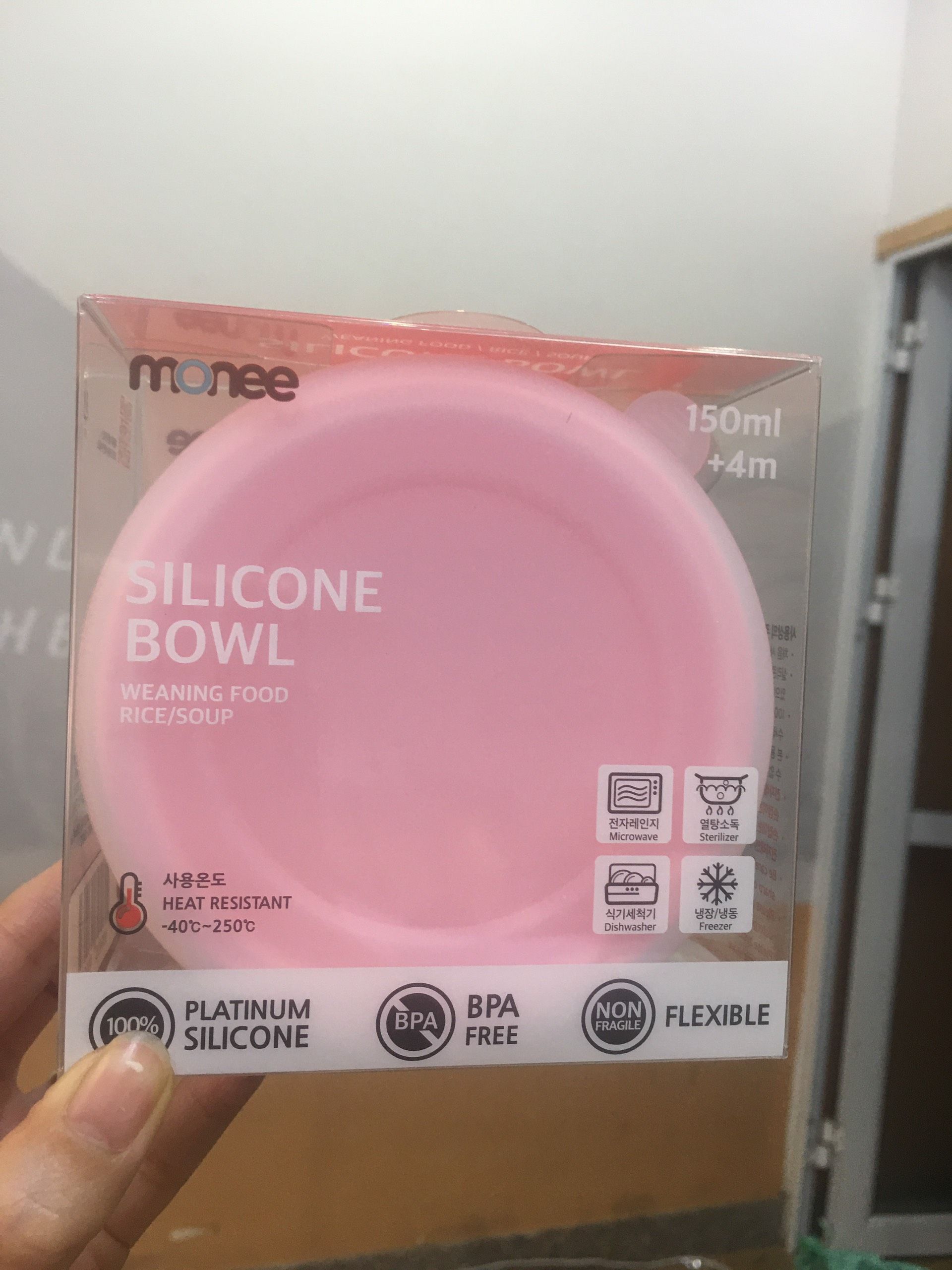 Bát Ăn Dặm Monee Silicone 150ml kèm đế nhựa