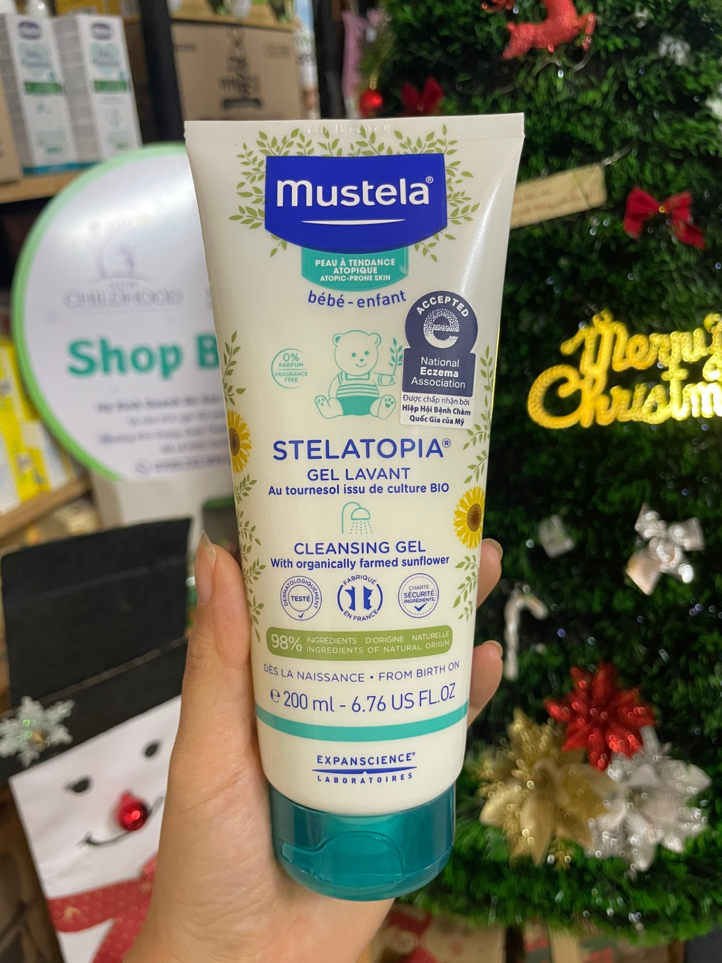 Gel tắm gội dành cho da chàm, chàm thể tạng Mustela - STELATOPIA CLEANSING GEL 200ml