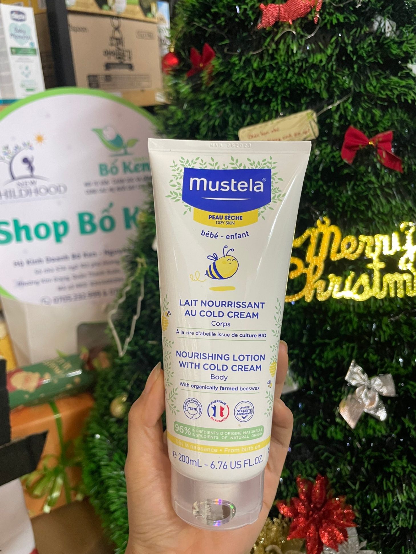 Sữa dưỡng da toàn thân dành cho da khô Mustela - NOURISHING LOTION WITH COLD CREAM 200ml