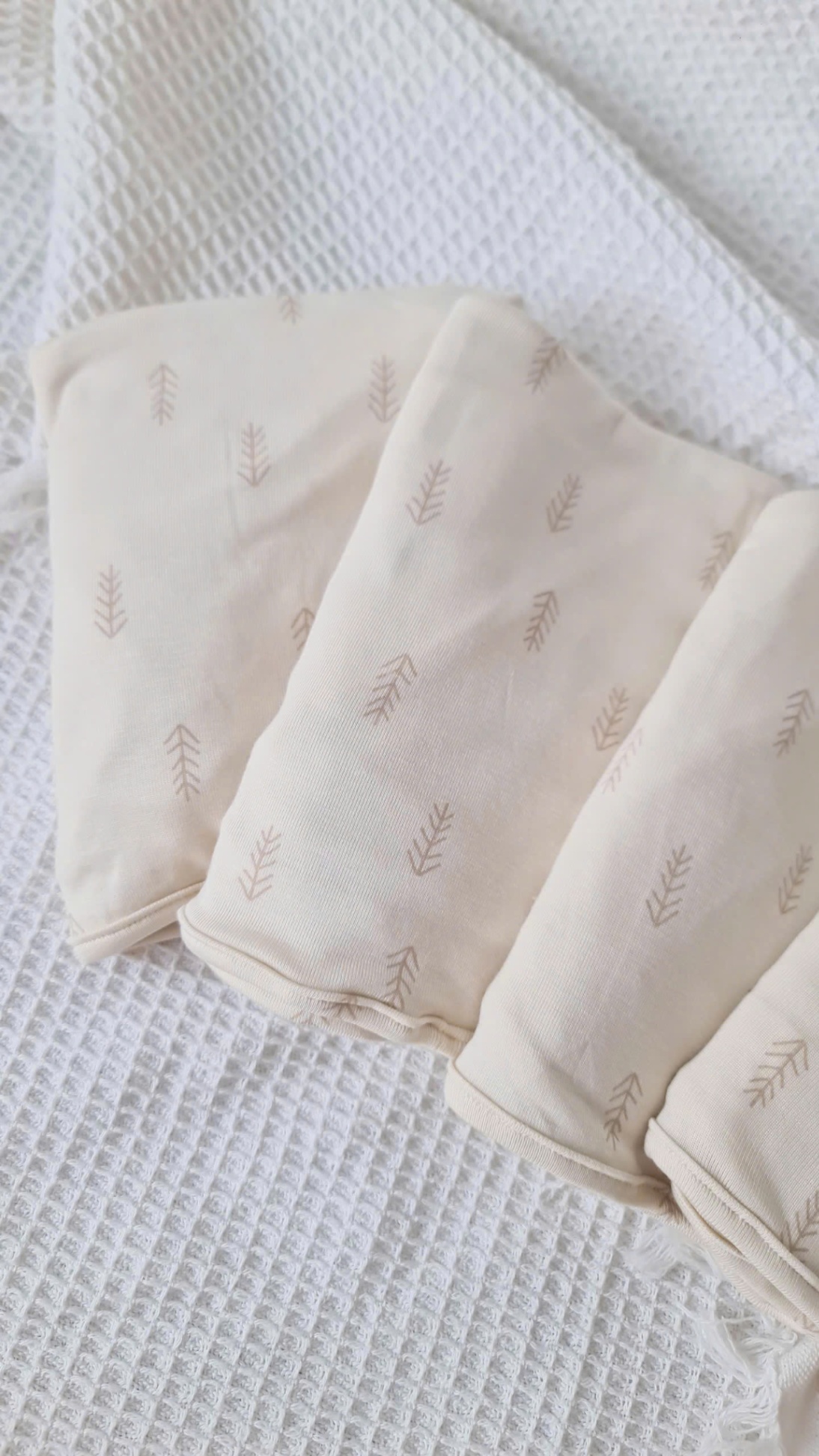 Khăn quấn chũn Cocoon thần thánh: Giúp bé ngủ ngon, sâu giấc