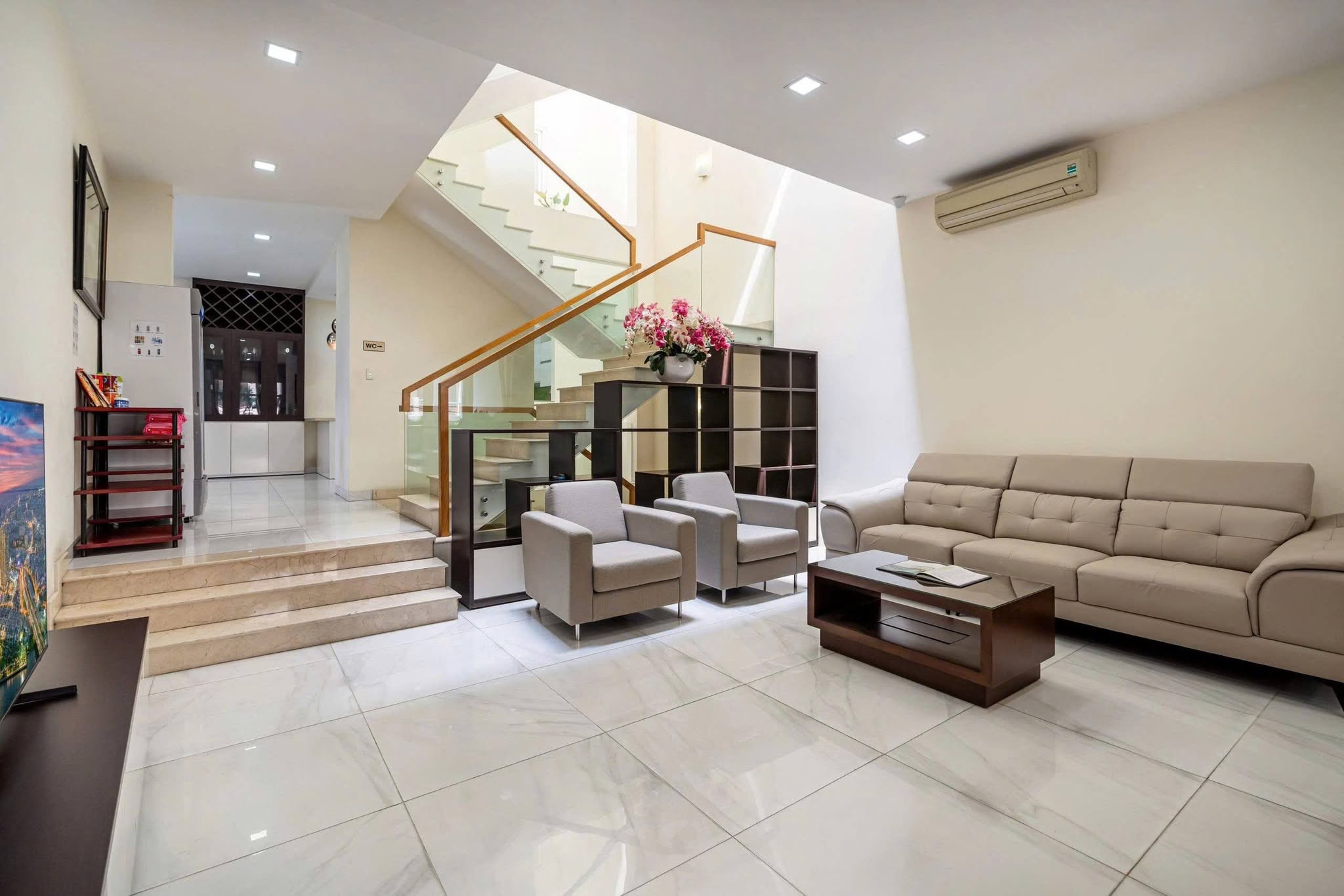 5 Bedrooms Villa for Sale in District 2 – D2HS1011