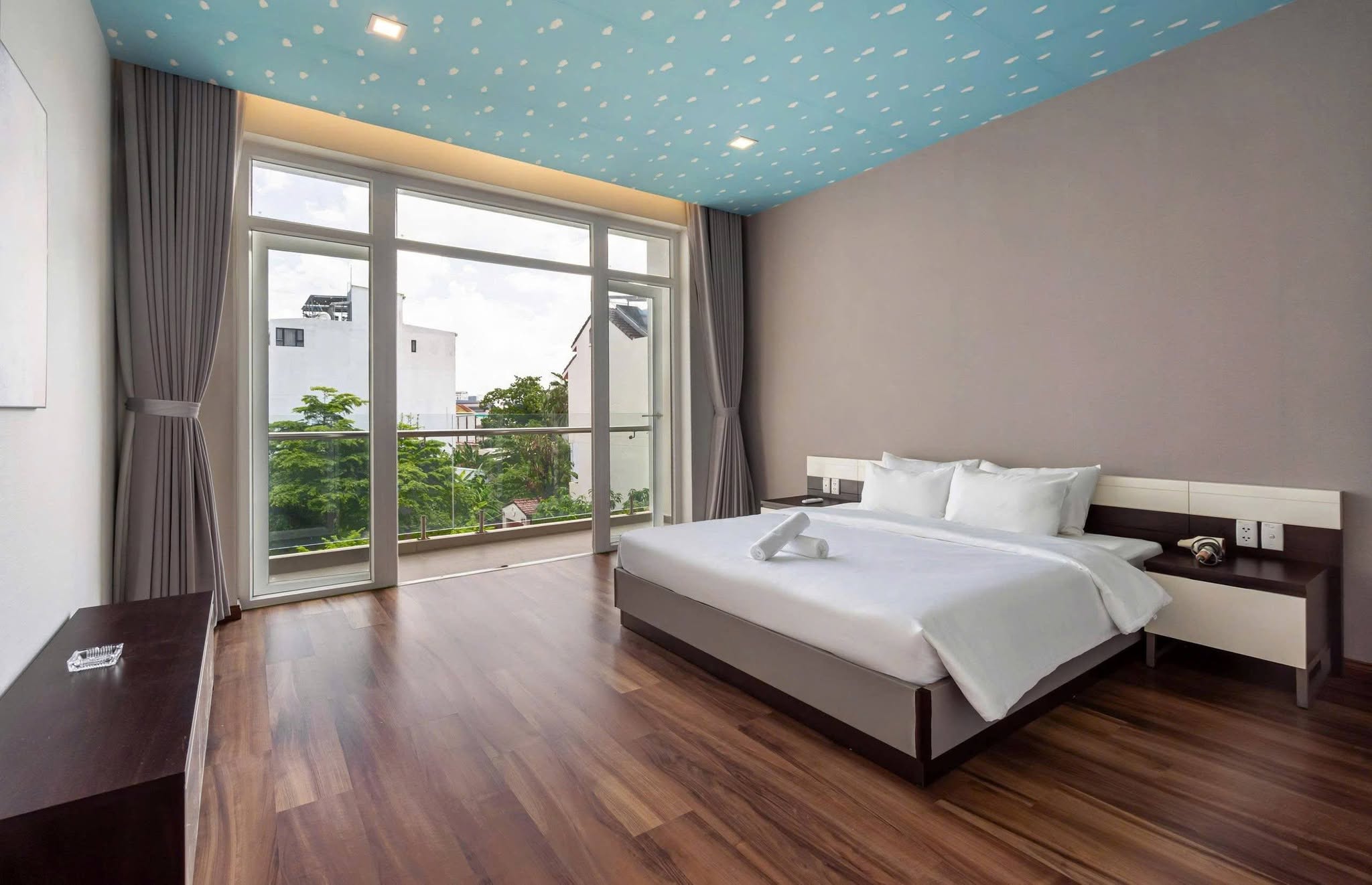 5 Bedrooms Villa for Sale in District 2 – D2HS1011
