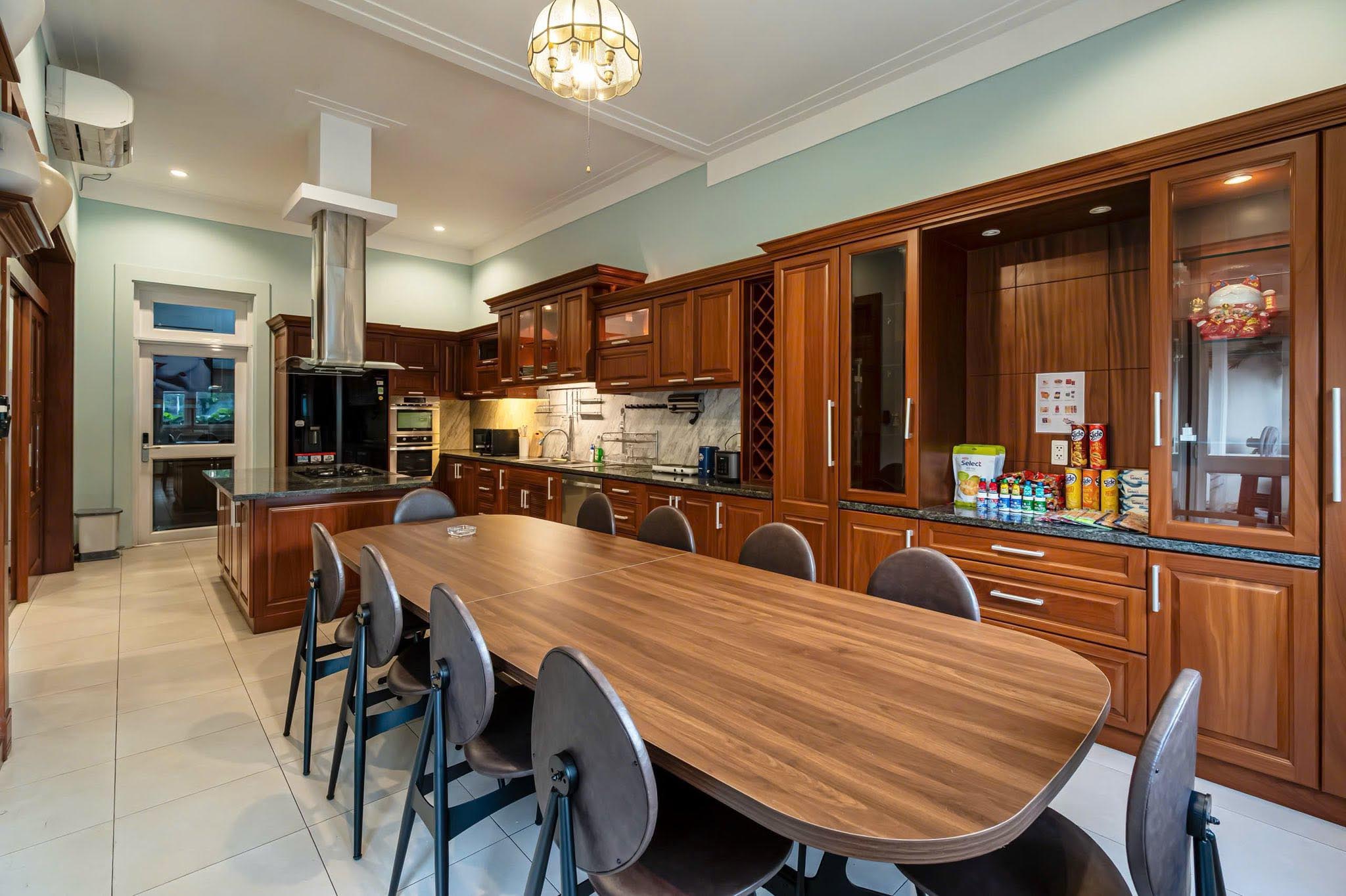 6 Bedrooms Villa for Rent in District 2 – D2HR1019