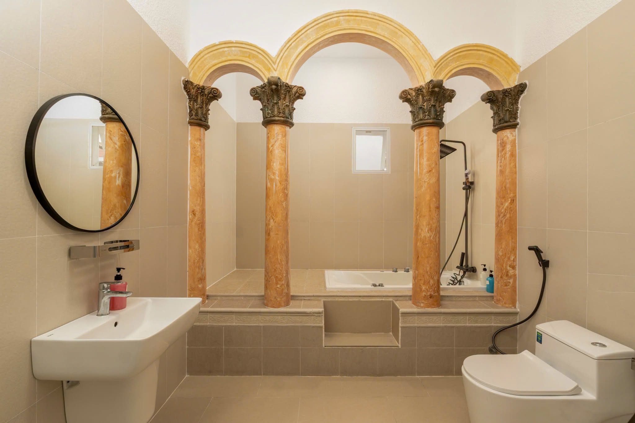 9 Bedrooms Villa for Sale in District 2 – D2HS1013