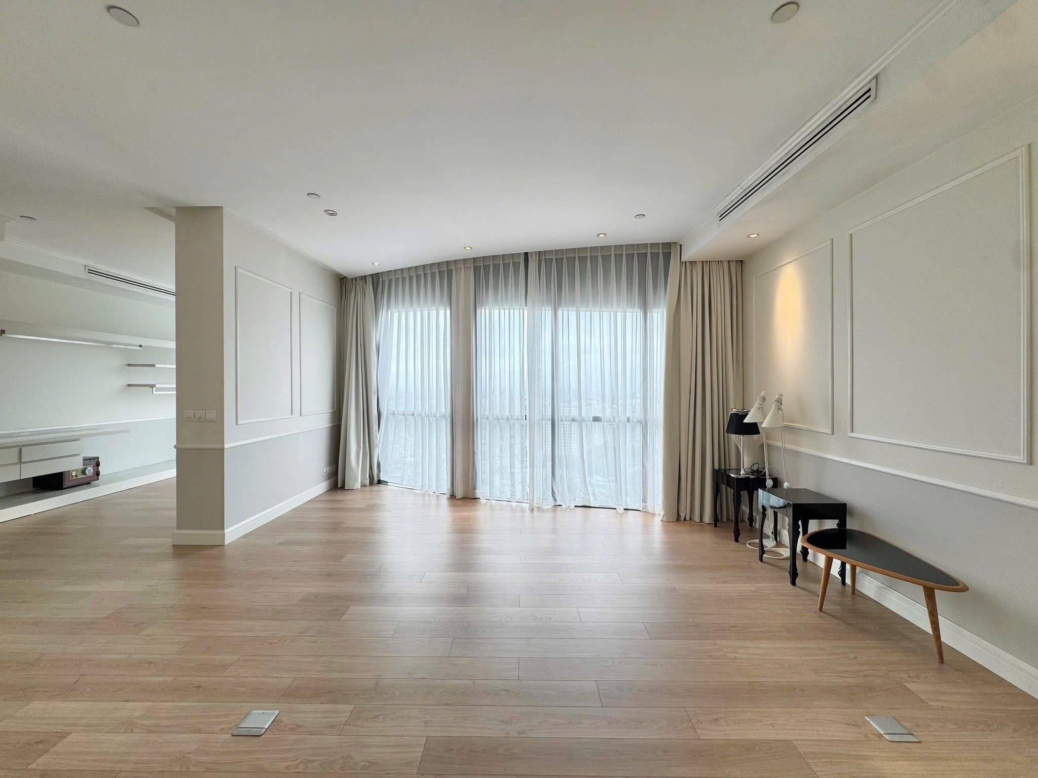City Garden – Duplex 4 Bedrooms Apartment for Rent in Binh Thanh District – BTAR1011