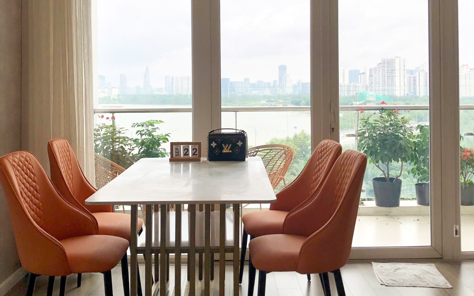Diamond Island – 2 Bedrooms Corner Apartment for Sale in District 2 – D2AS1020