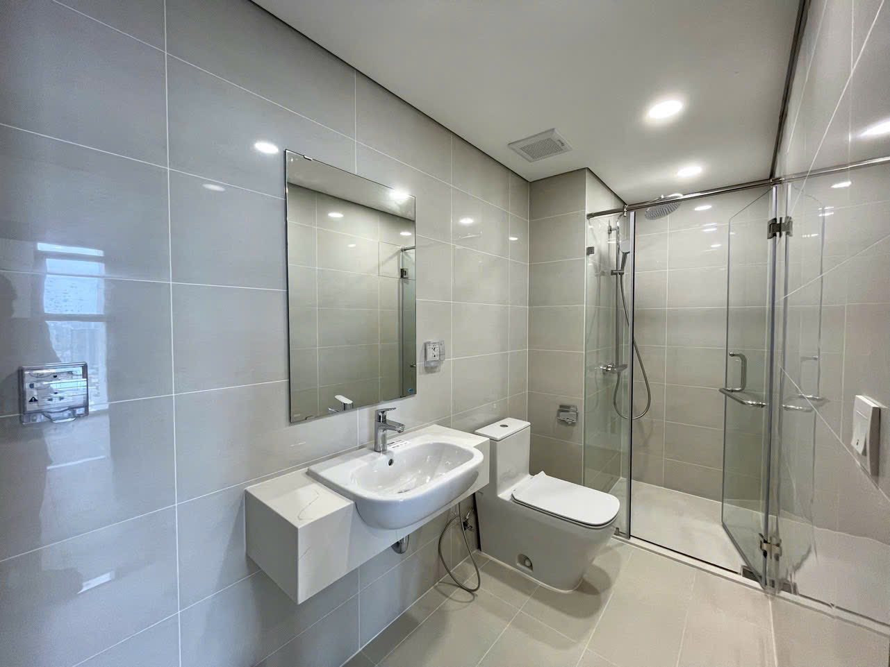 Eco Green Saigon – 2 Bedrooms Apartment for Rent in District 7 – D7AR1011