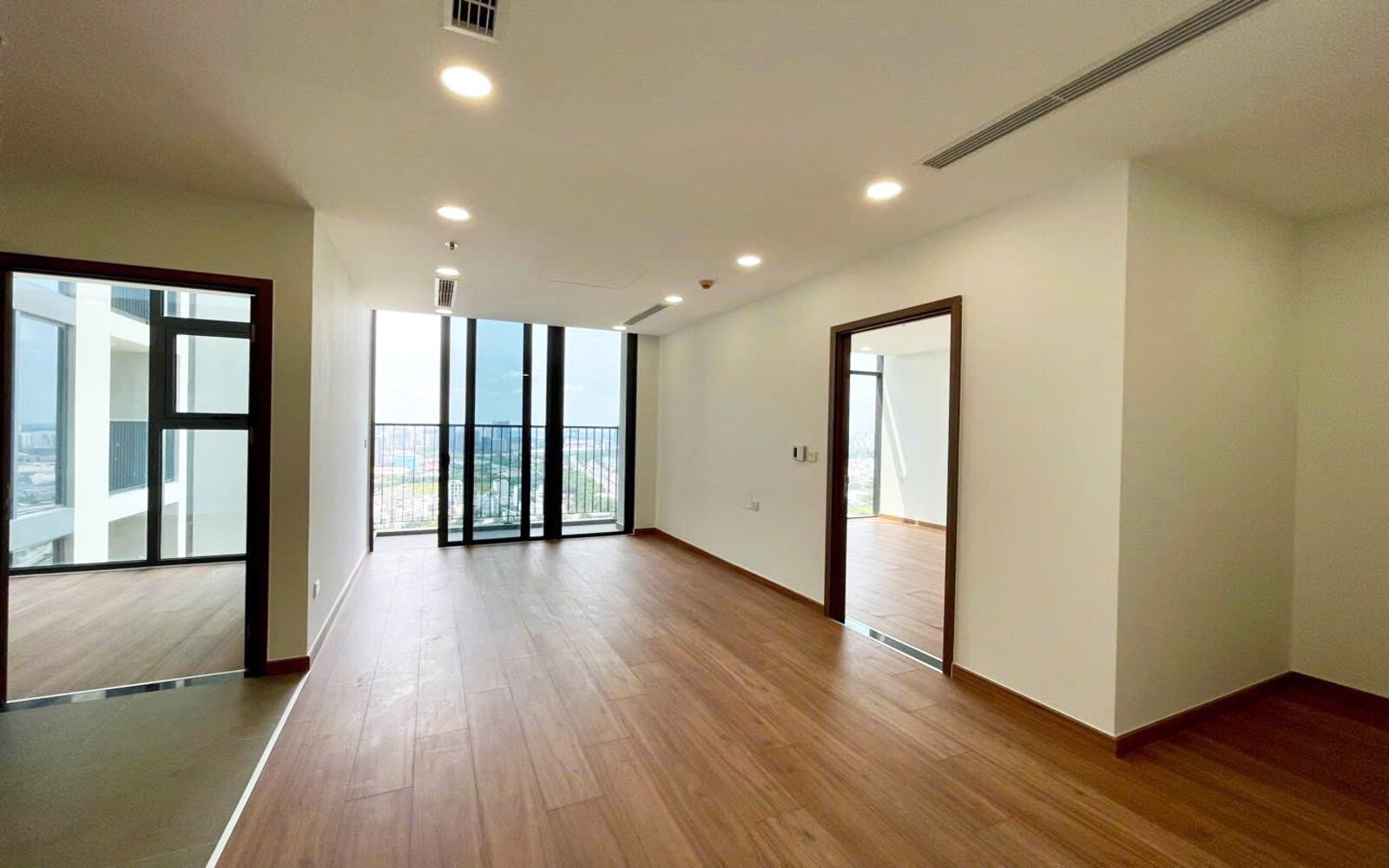 Eco Green Saigon – 2 Bedrooms Apartment for Rent in District 7 – D7AR1011