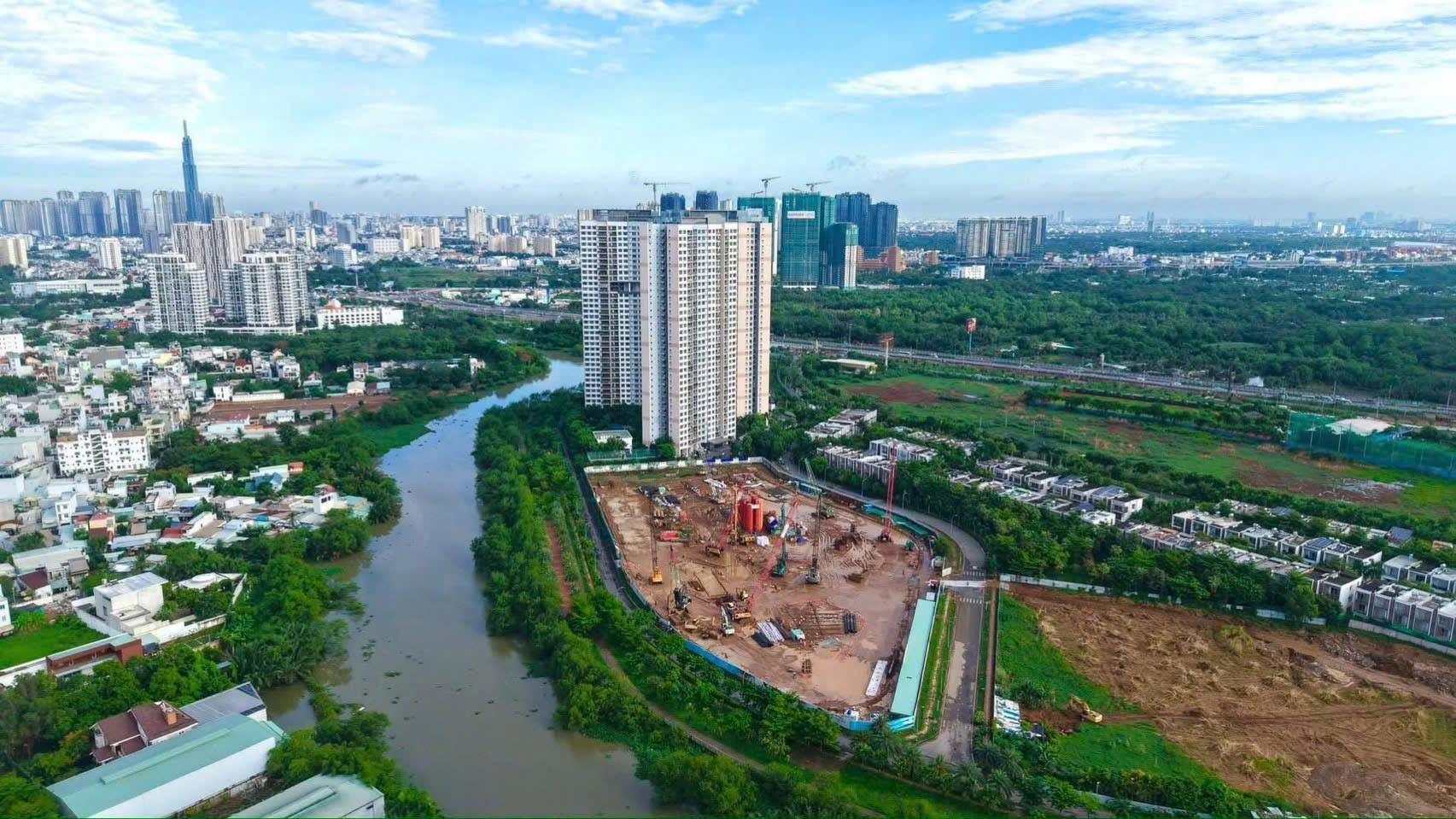 Palm River in District 2 - Developed by Huong Viet Properties