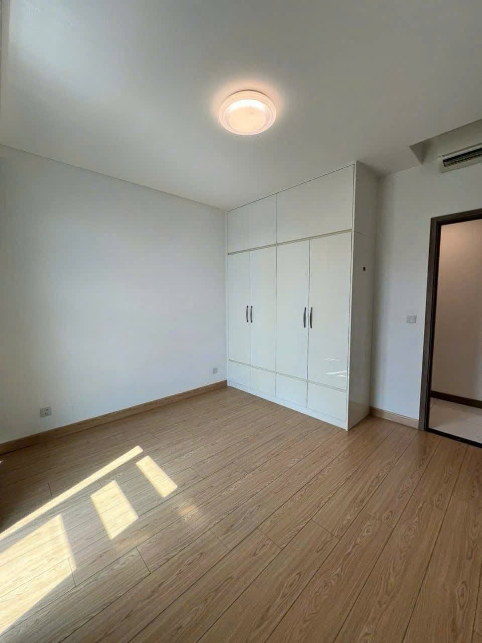 Sunwah Pearl – 2 Bedrooms Apartment for Rent in Binh Thanh District – BTAR1023
