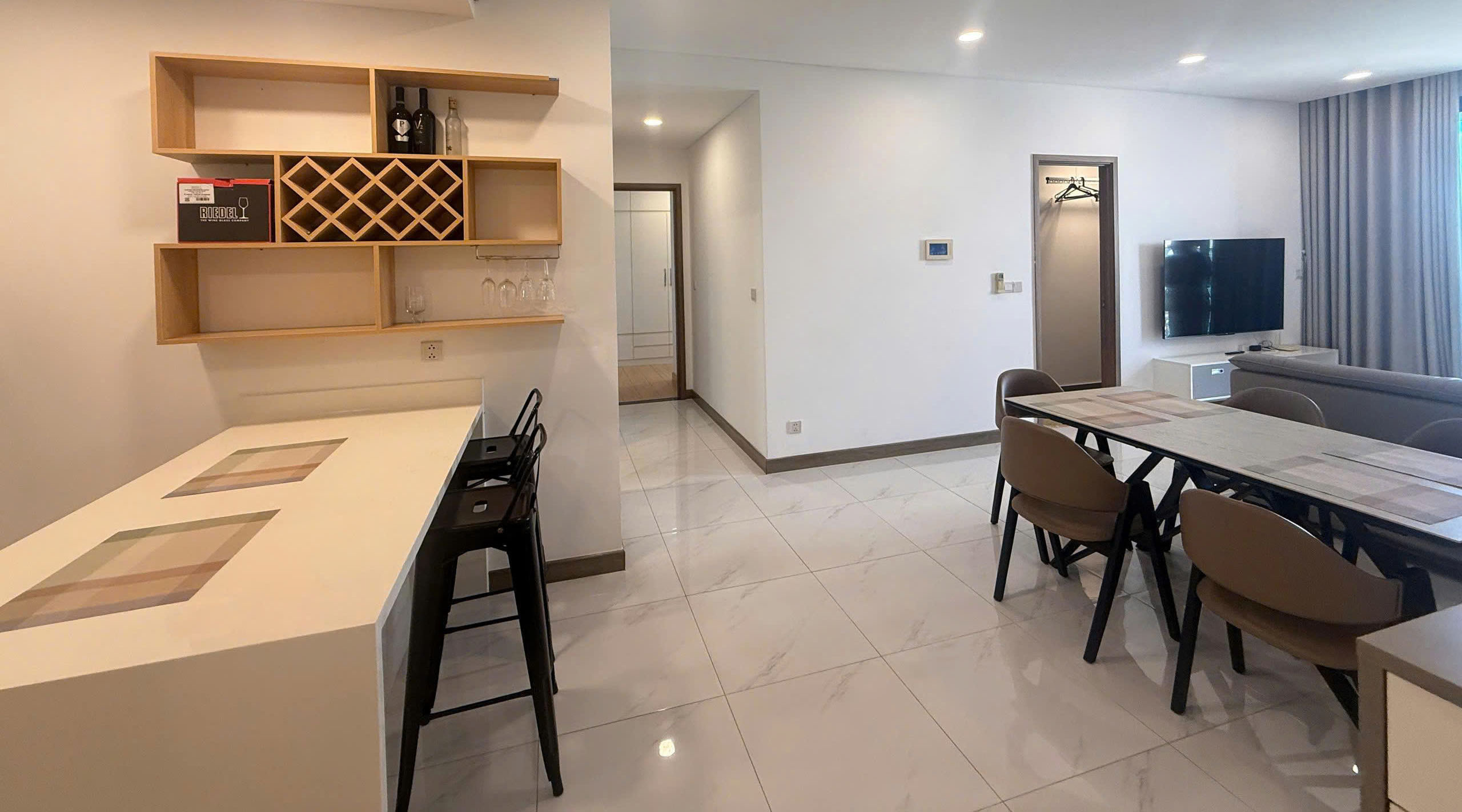 Sunwah Pearl – 2 Bedrooms Apartment for Rent in Binh Thanh District – BTAR1027