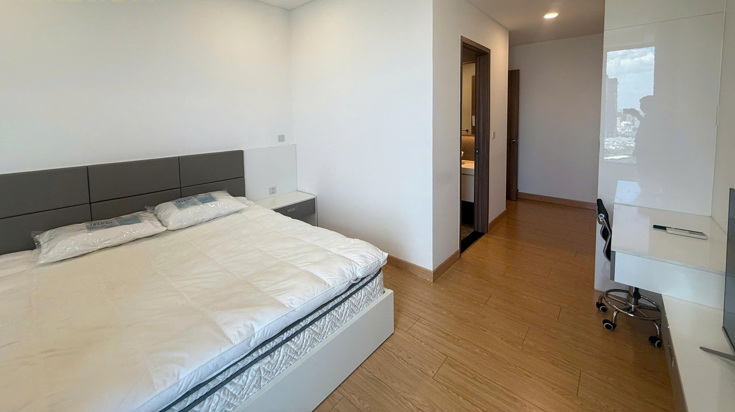 Sunwah Pearl – 2 Bedrooms Apartment for Rent in Binh Thanh District – BTAR1027