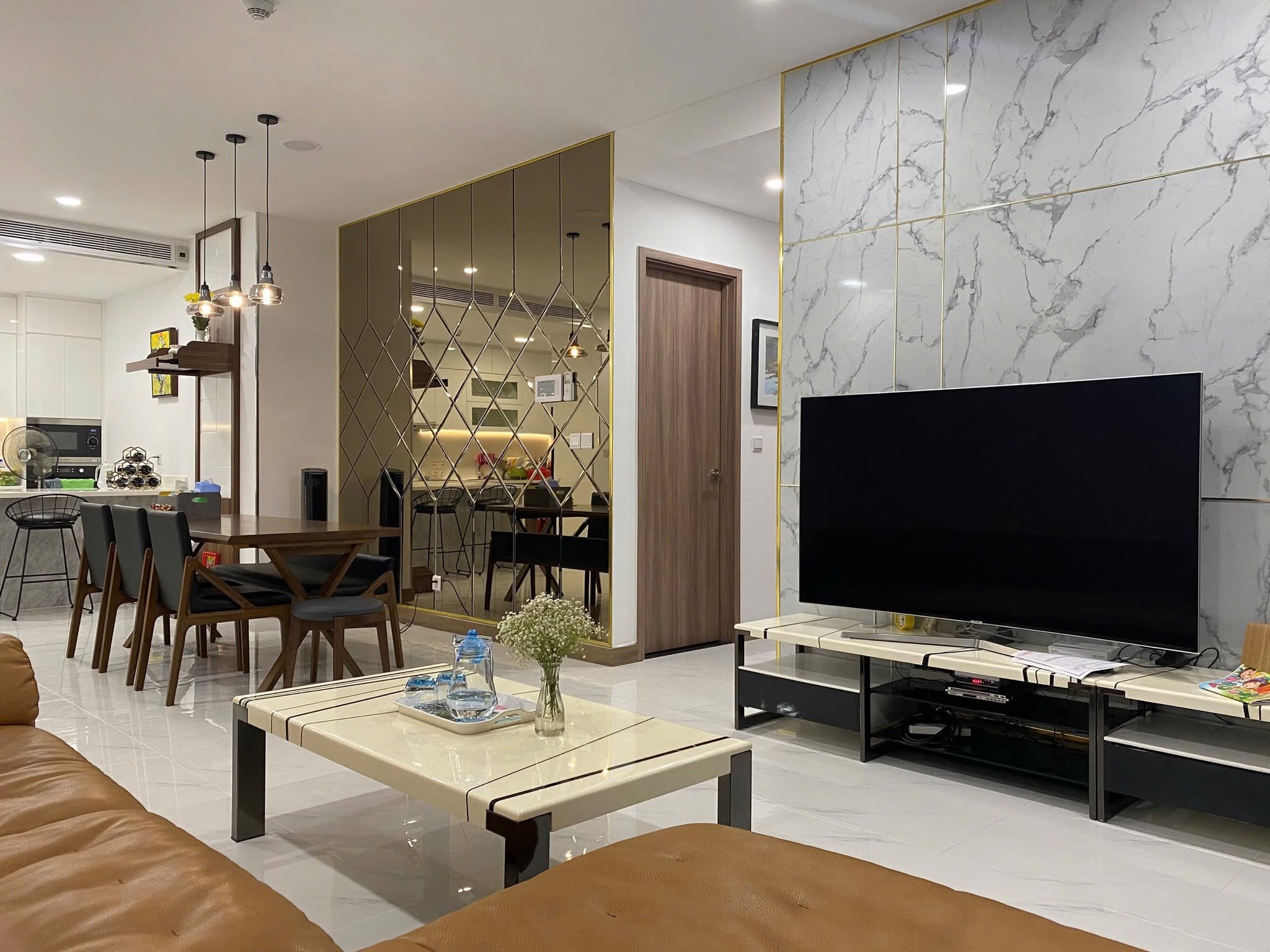 Sunwah Pearl – 3 Bedrooms Apartment for Rent in Binh Thanh District – BTAR1022