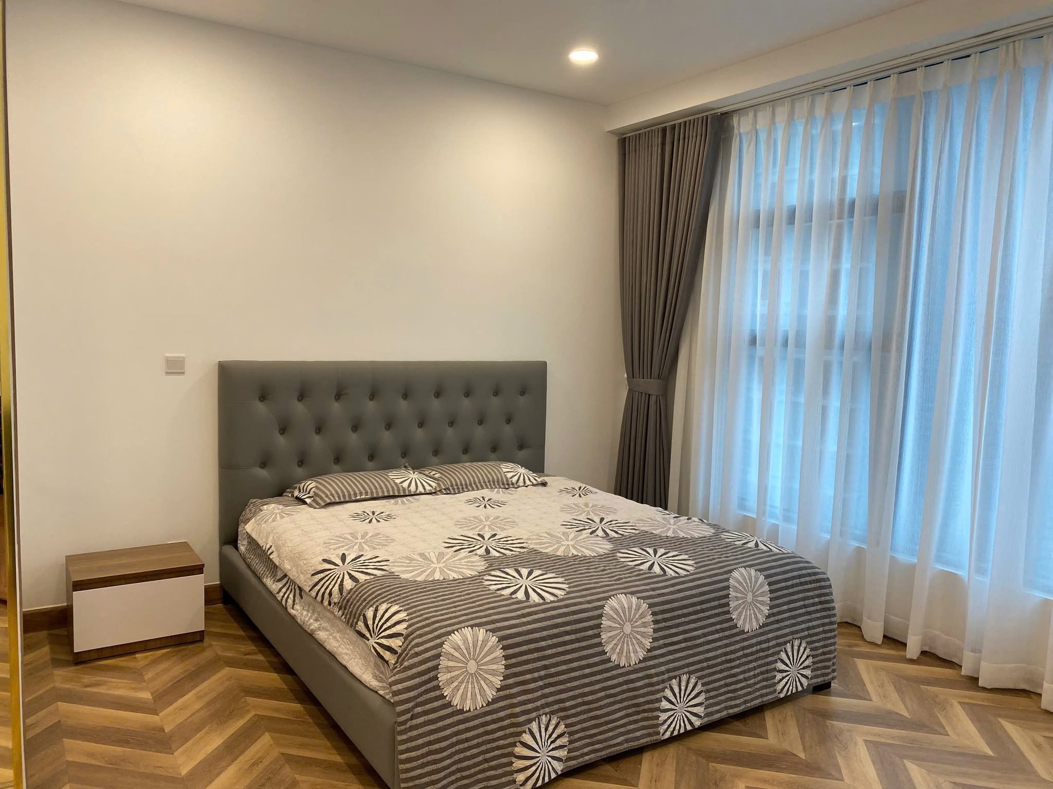 Sunwah Pearl – 3 Bedrooms Apartment for Rent in Binh Thanh District – BTAR1022