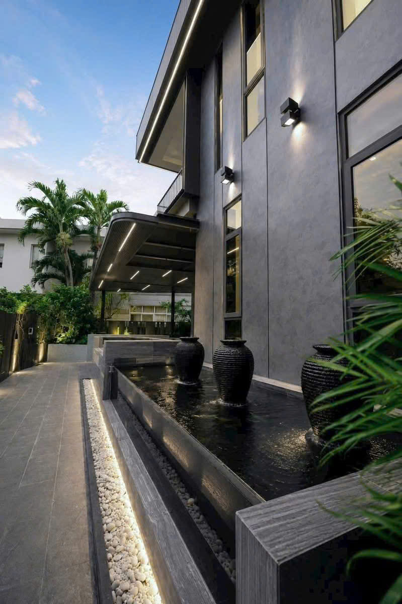 Villa for Sale in Phu My Hung, District 7 – D7HS1010