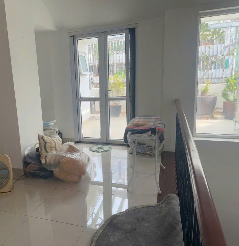 Villa for Sale in Saigon Pearl Residence, Binh Thanh District – BTHS1011