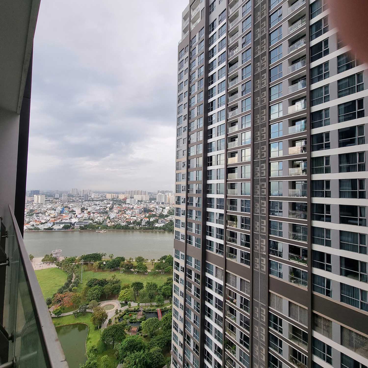 Vinhomes Central Park – 2 Bedrooms Apartment for Rent in Binh Thanh District – BTAR1015