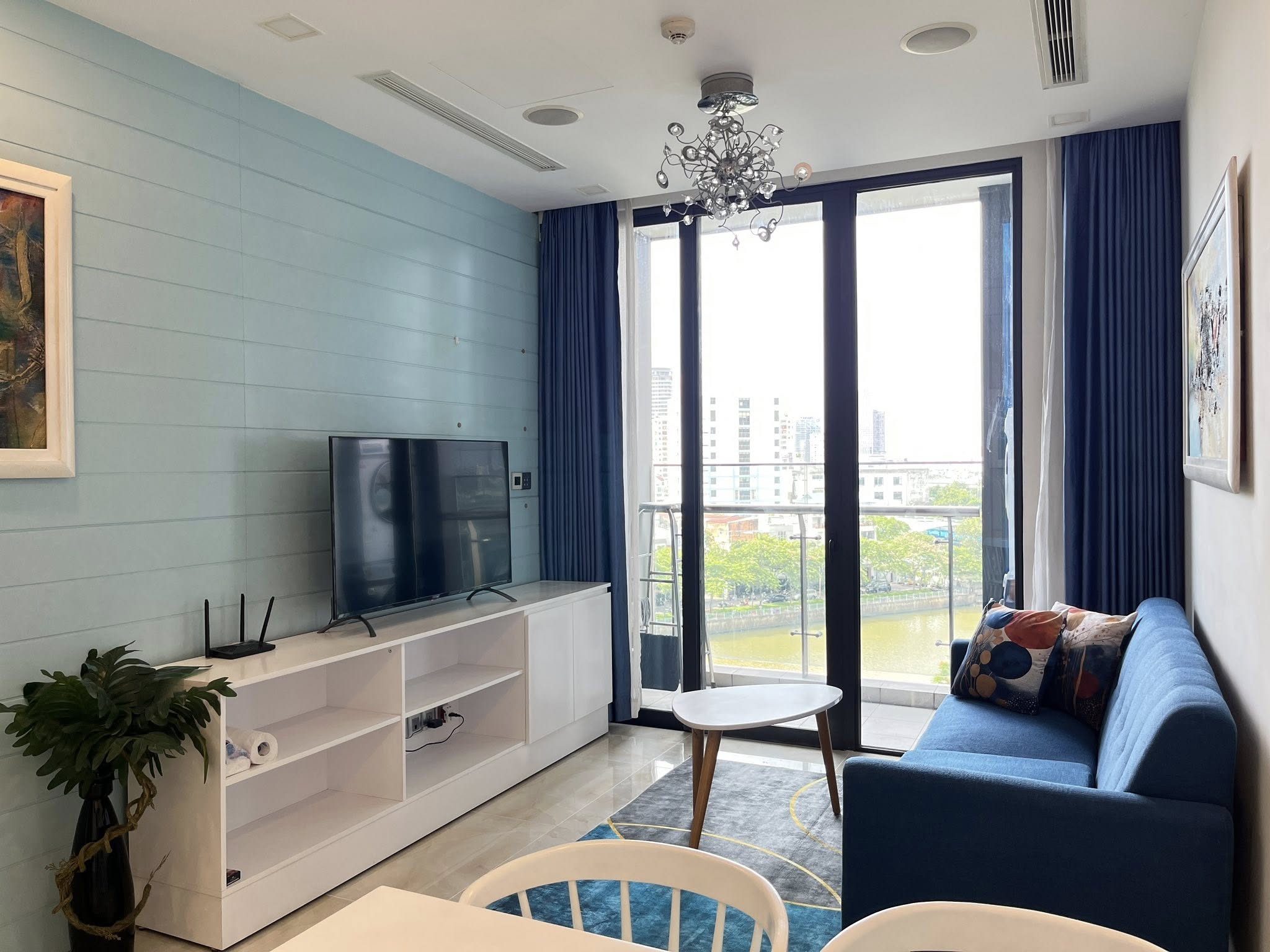 Vinhomes Golden River – 1 Bedrooms Apartment for Rent in District 1 – D1AR1023