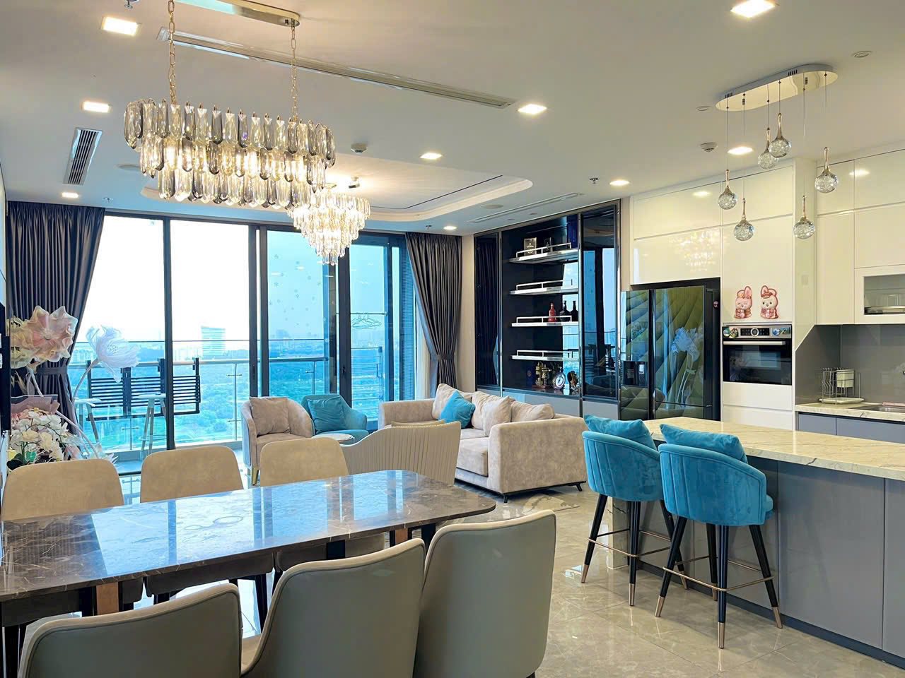 Vinhomes Golden River – 3 Bedrooms Apartment for Rent in District 1 – D1AR1020