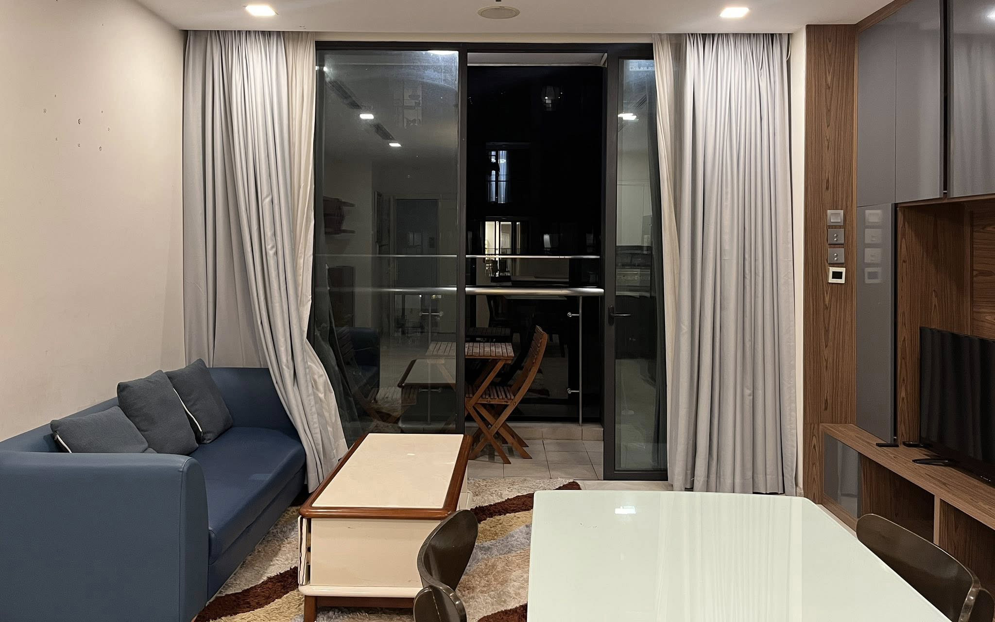 Vinhomes Golden River – 3 Bedrooms Apartment for Rent in District 1 – D1AR1021