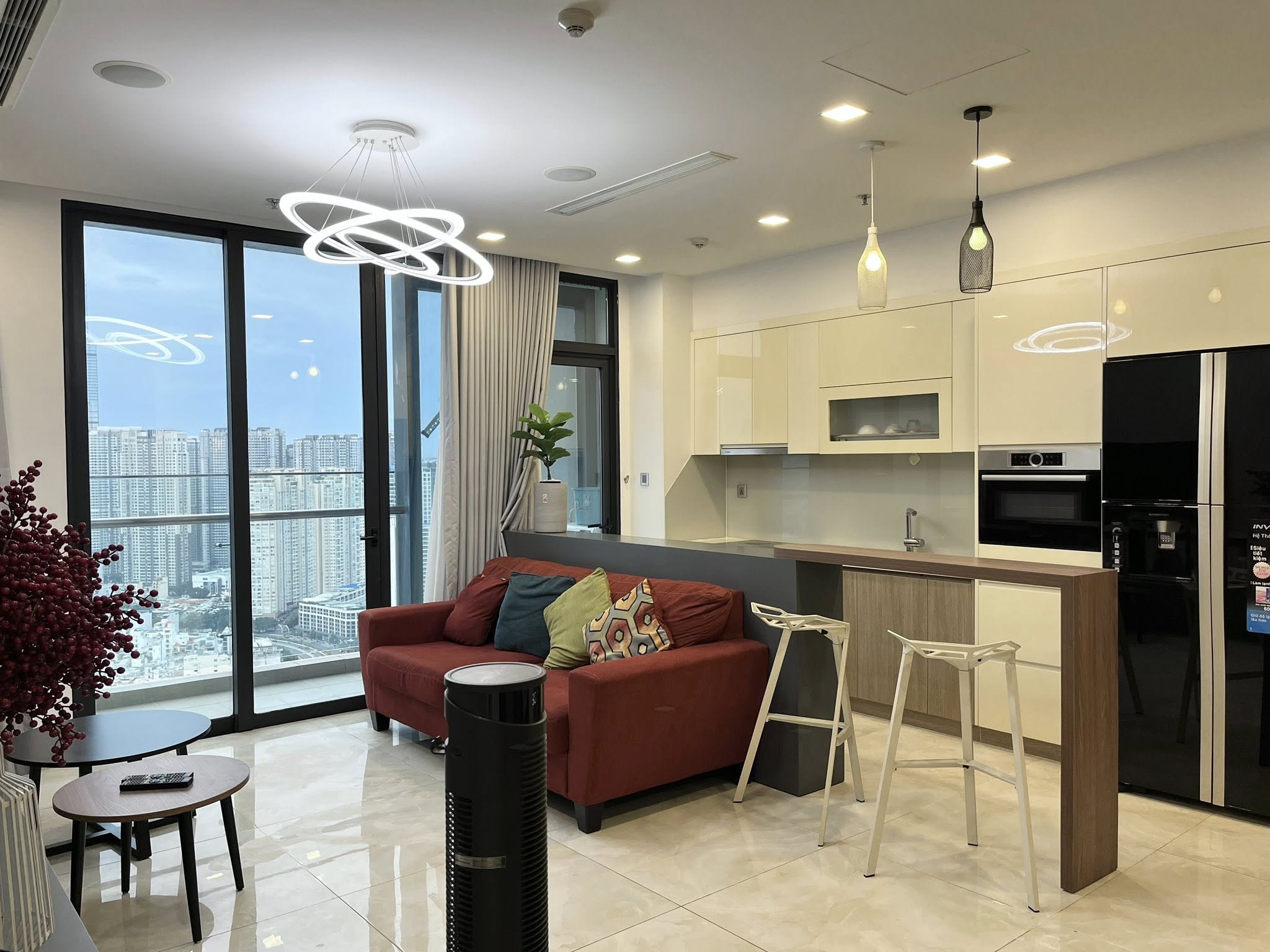 Vinhomes Golden River – 3 Bedrooms Apartment for Rent in District 1 – D1AR1024