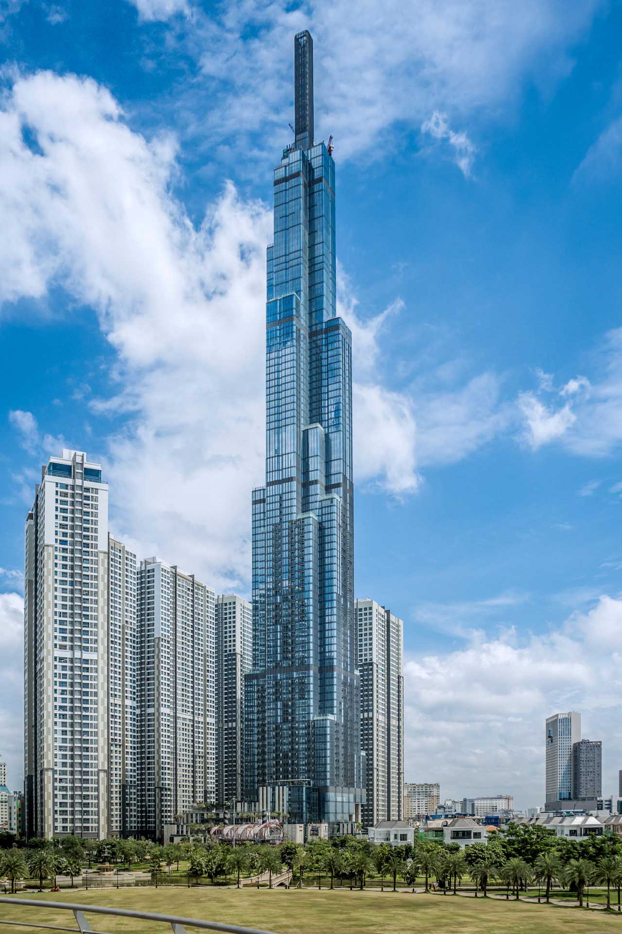 Vinhomes-Central-Park-A-Guide-to-the-Residential-Towers-1.jpg?v=1780808364