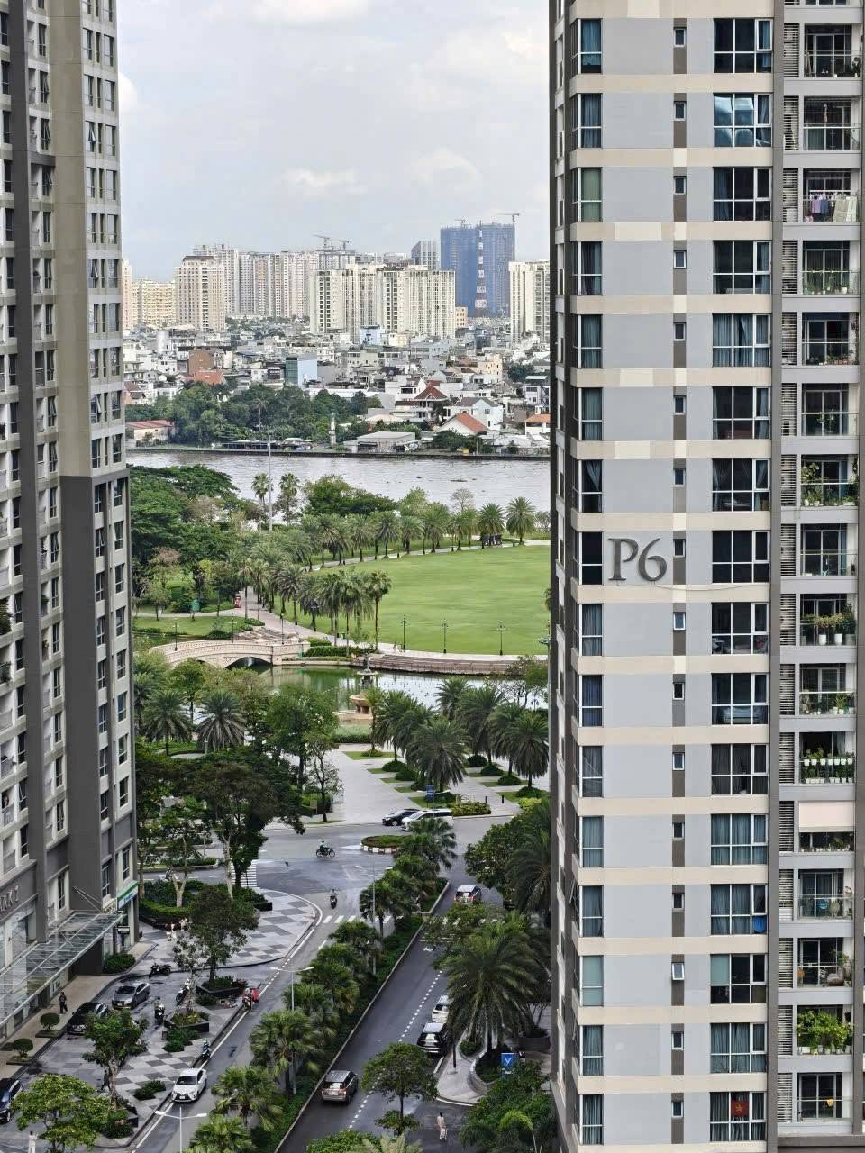 Vinhomes-Central-Park-A-Guide-to-the-Residential-Towers-2.jpg?v=1780808415