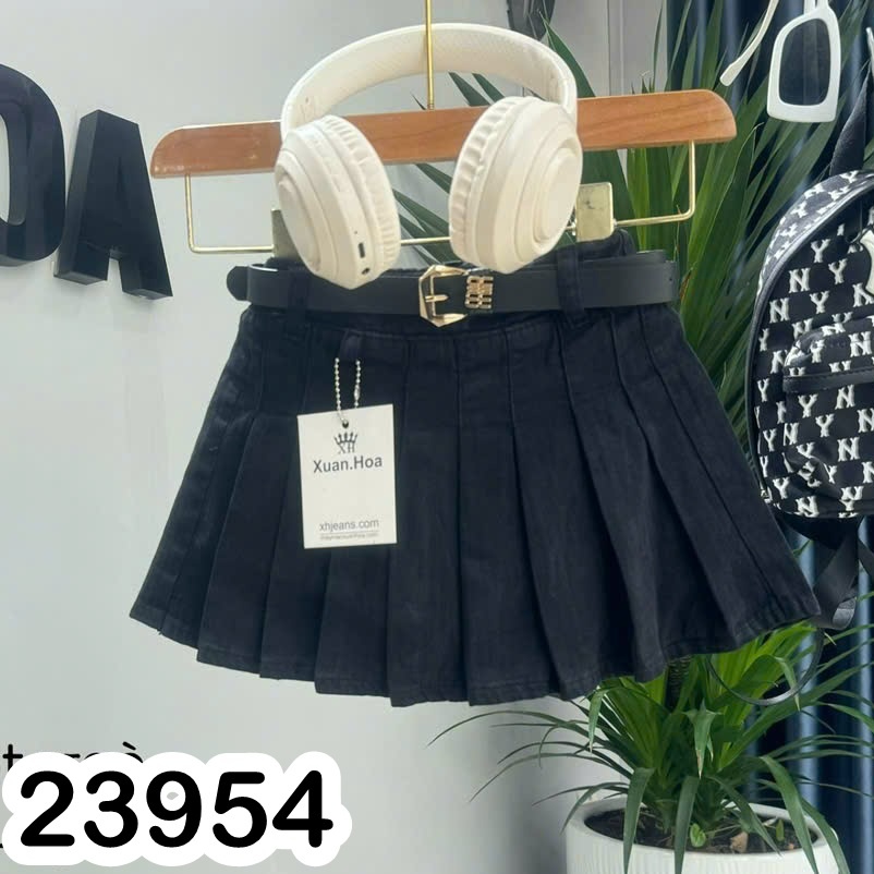 CHÂN VÁY ĐEN 1-10 23954