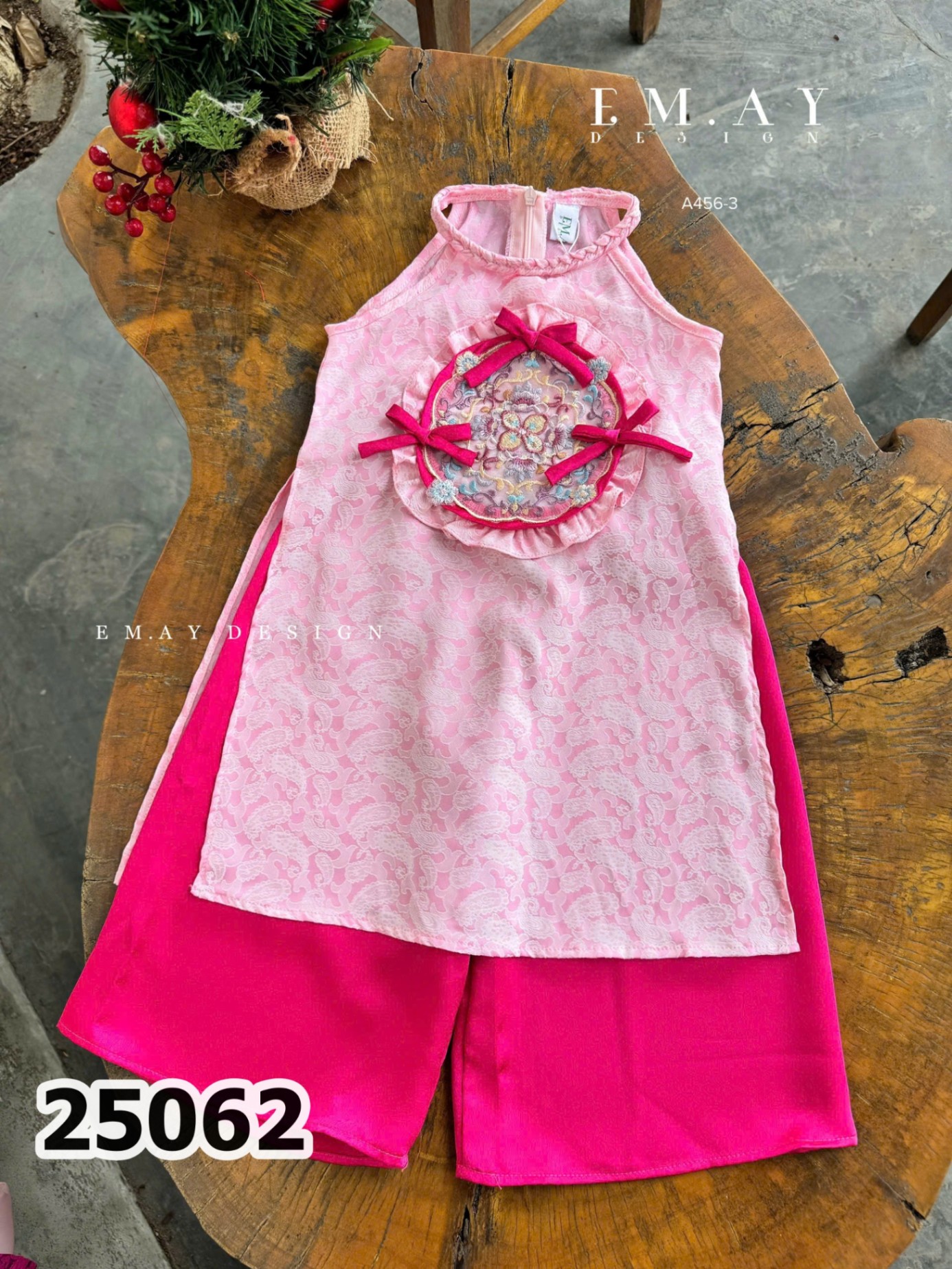 ÁO DÀI YẾM E.M 25062