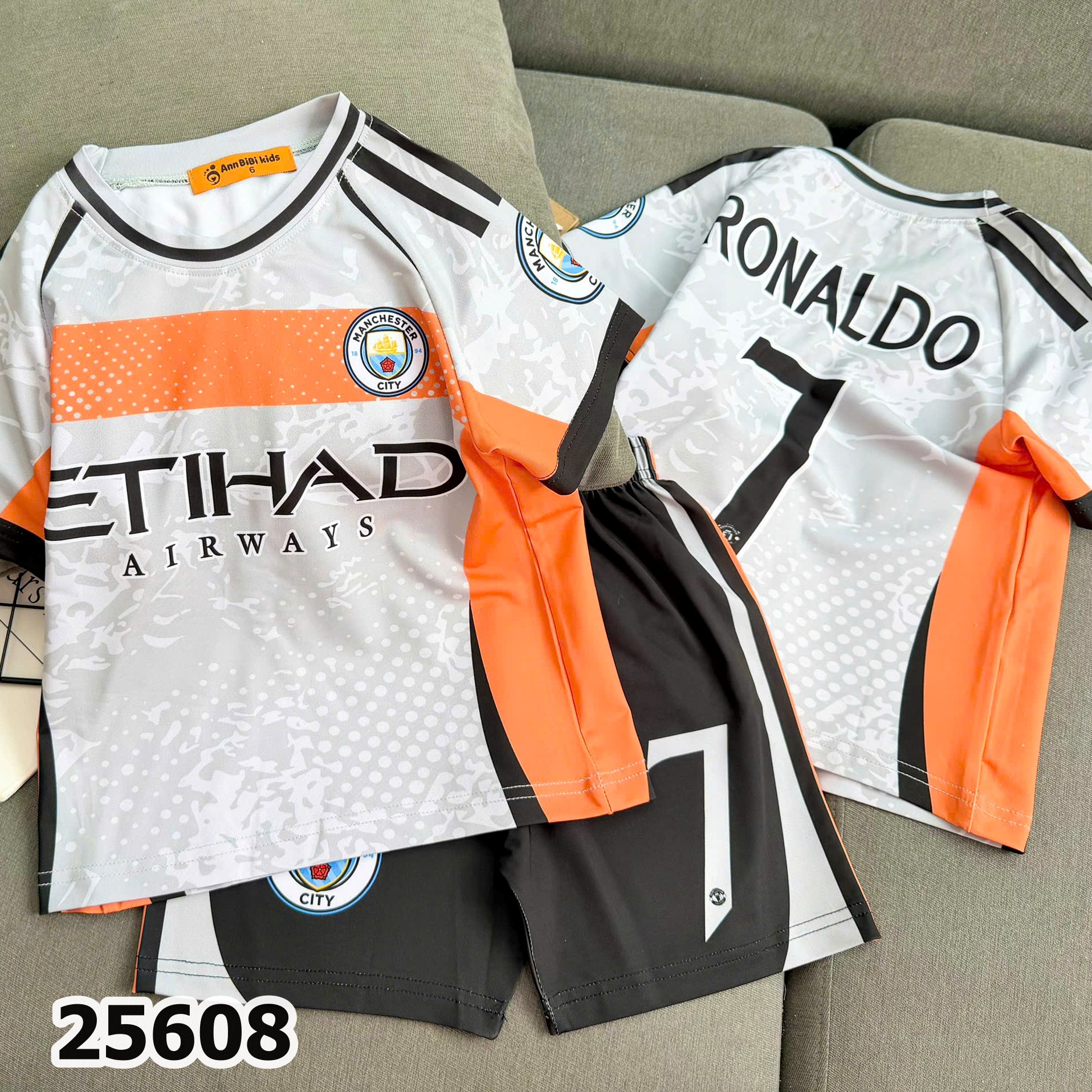 BỘ ĐÁ BÓNG 25608