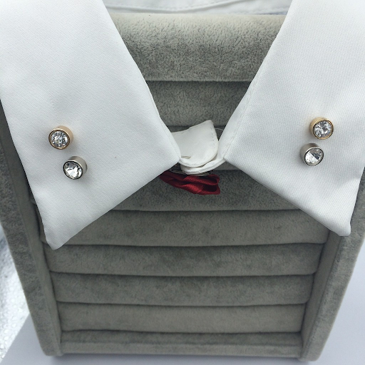 Collar pin