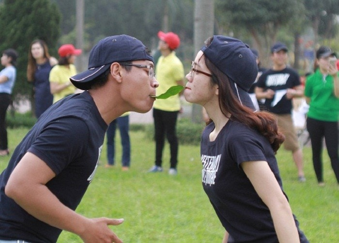 Đồng phục teambuilding màu đen