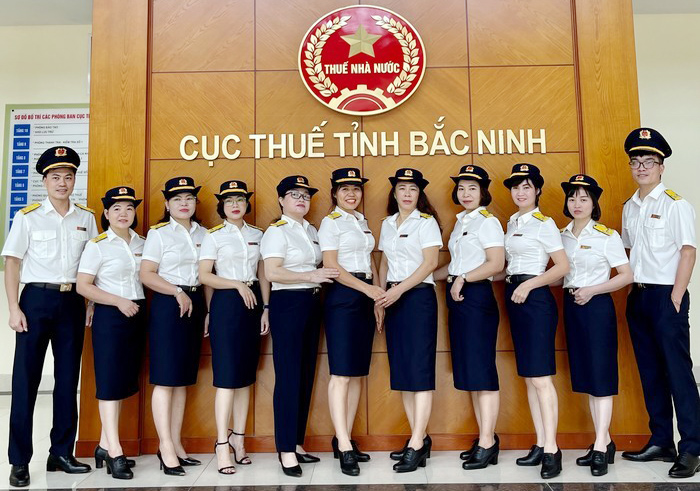 Nguyên tắc mặc đồng phục ngành thuế