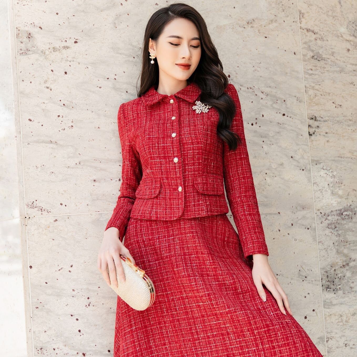 Áo vest dạ Tweed mang kiểu dáng điệu đà, sang chảnh