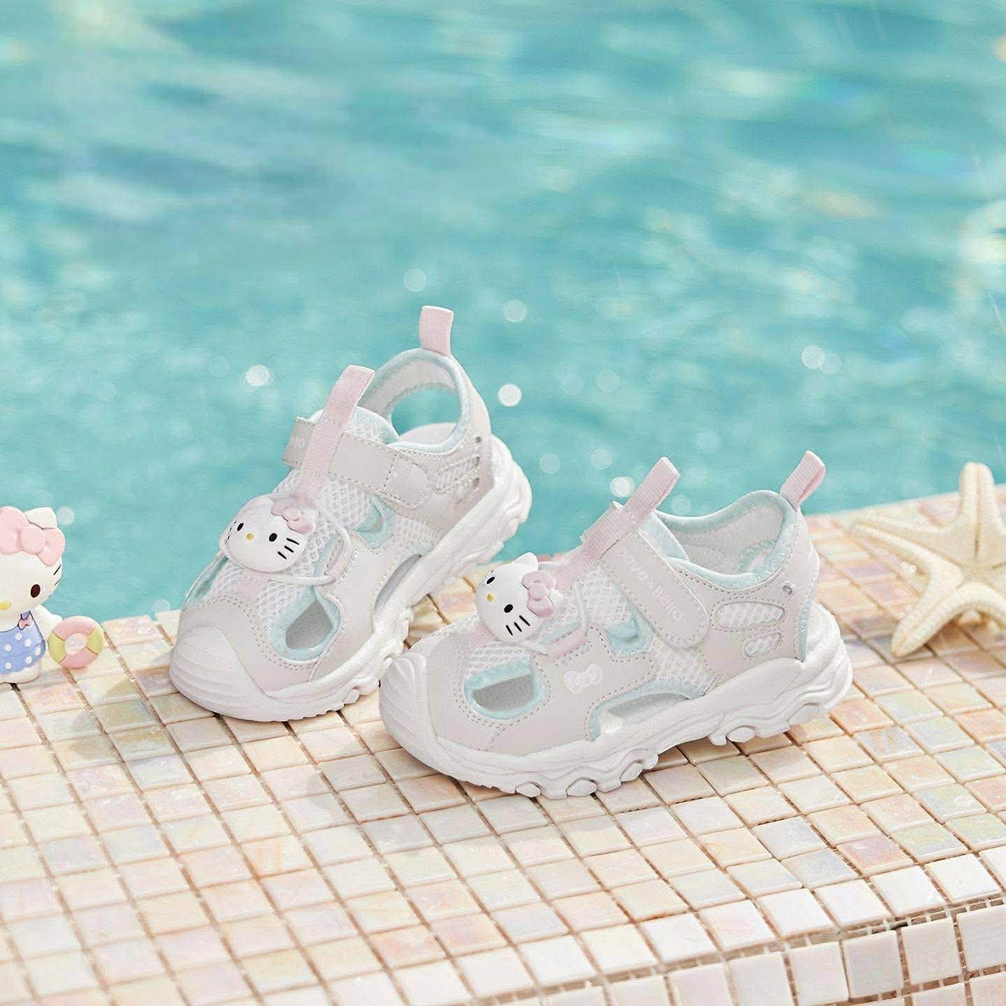 Dép xăng đan thoáng mát đục lỗ hello kitty 2026 DB2262997