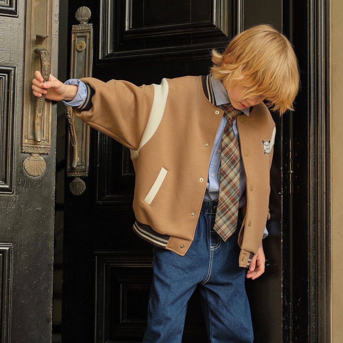 Ao-khoac-bong-chay-tre-em-Varsity-Jacket-chat-ni-day-dan-ao-khoac-bomber-phoi-mau-kem-nau-phong-cach-Retro-US-UK-DK3241461_6321314110590618628.jpg