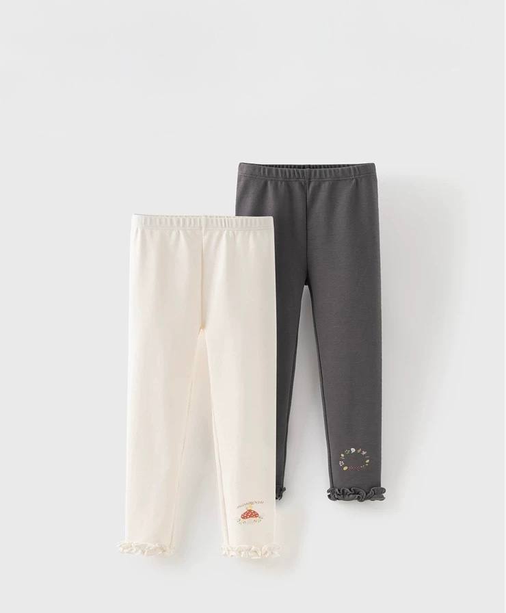Quan-legging-trang-xam-ong-xoe-be-gai-DK3252386_6059935126944156587-1.jpg