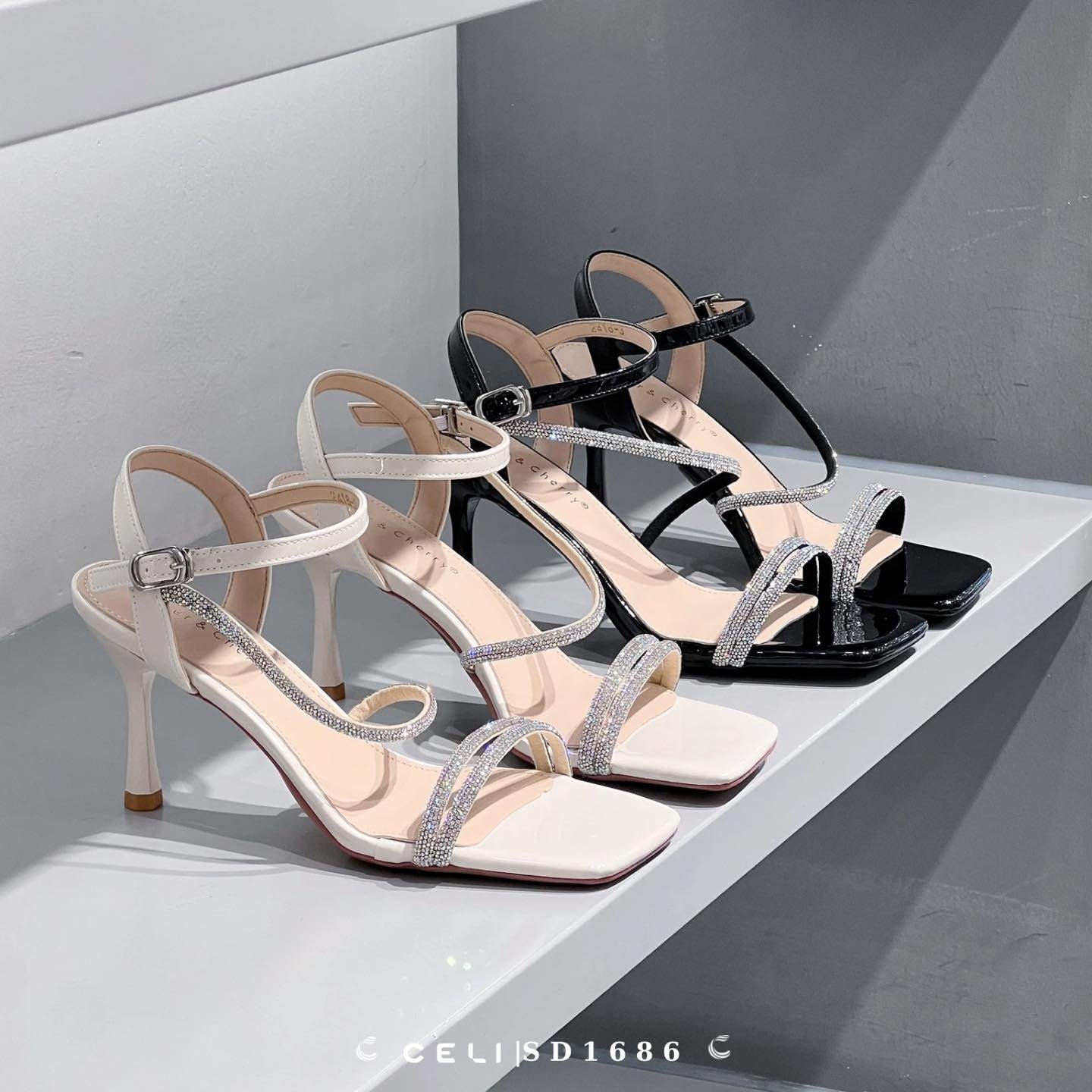 Sandal da bóng GN8 SD1686