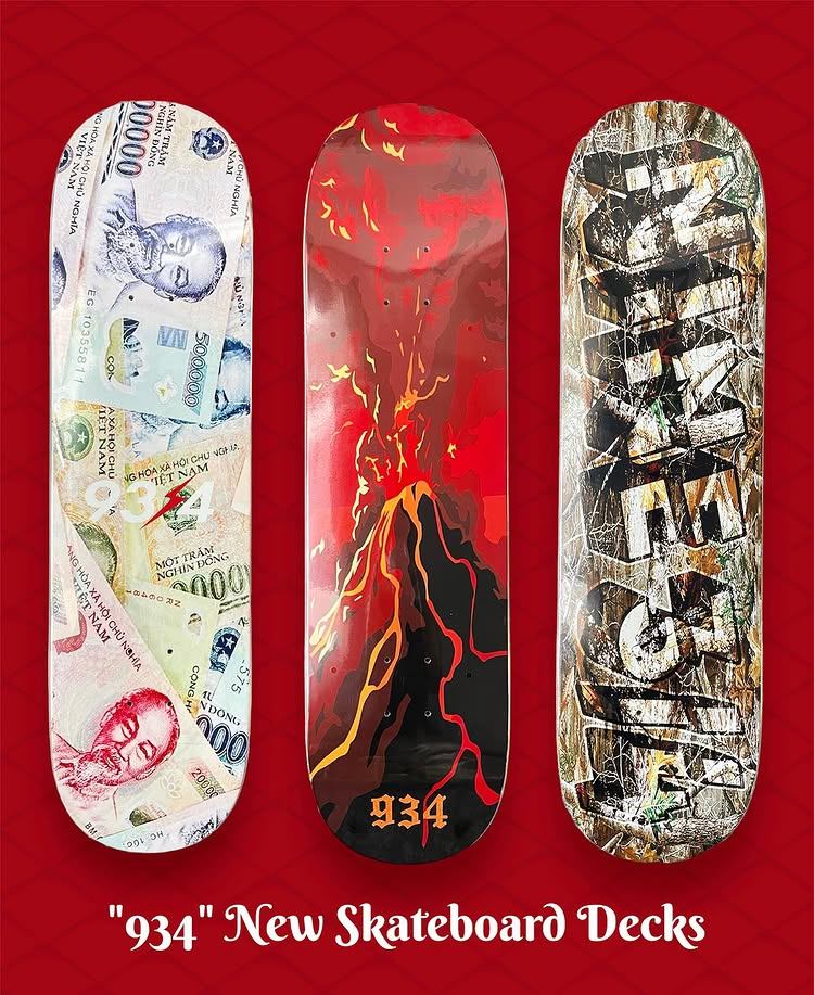 NINE3/4 SKATEBOARD DECK