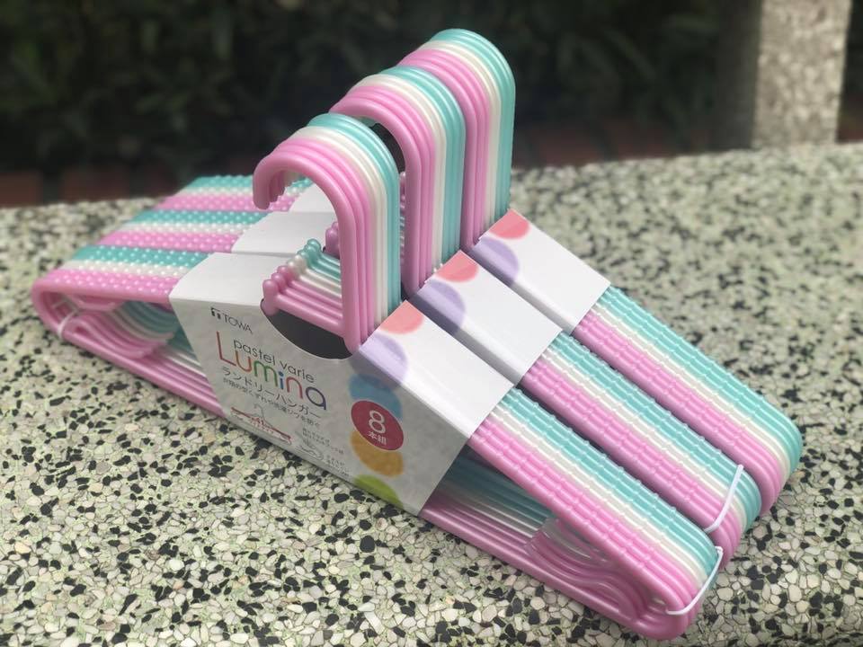 Set 8 móc phơi quần áo xanh hồng TOWA Nhật (mã 0811)