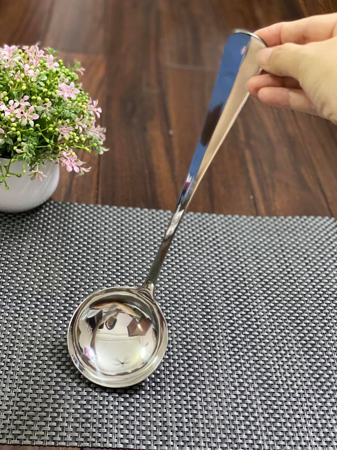 Muôi canh inox 18/10 size lớn - mẫu TK (cán to)